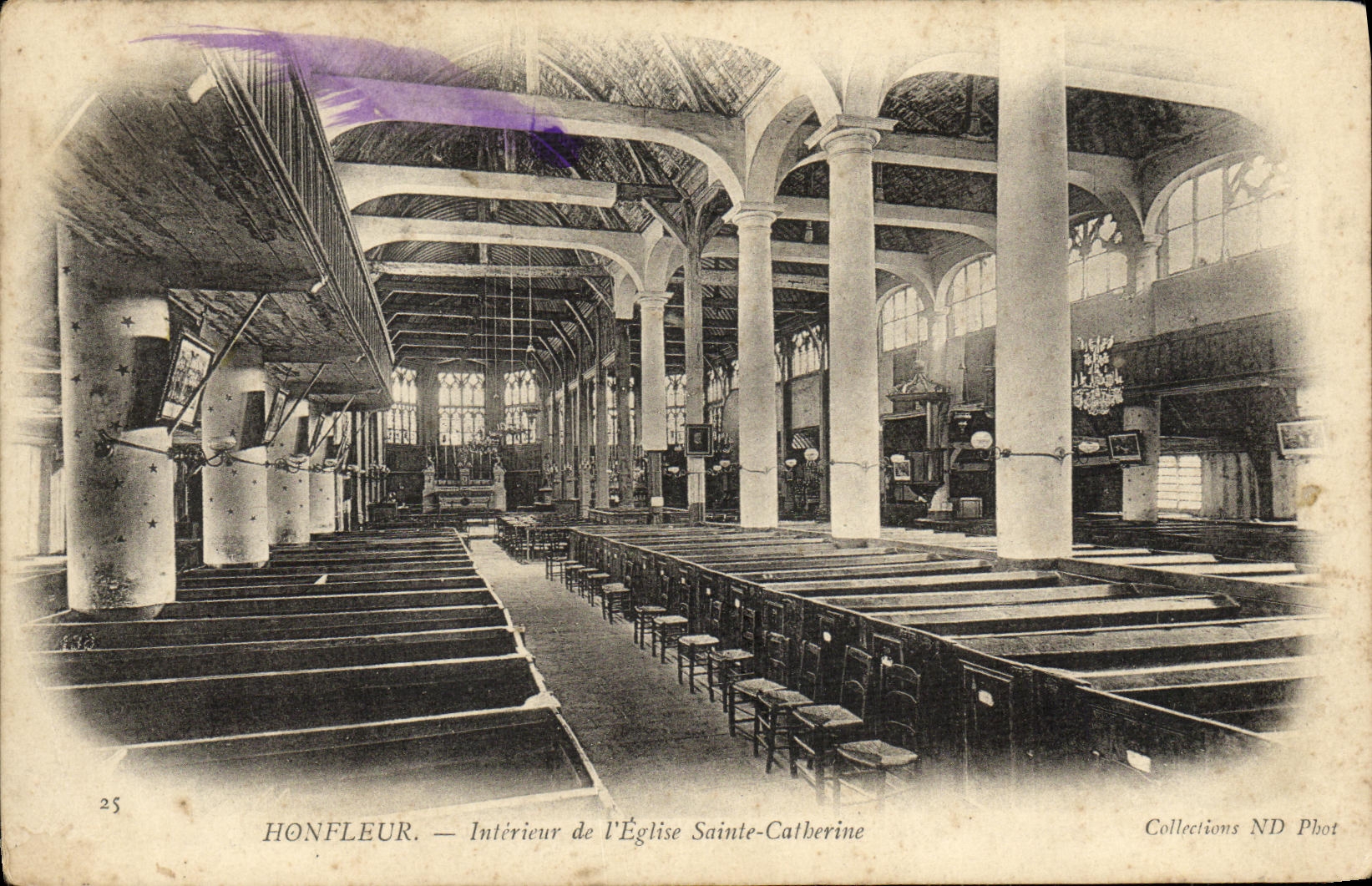 CPA Honfleur Interieur de L Eglise Sainte Catherine