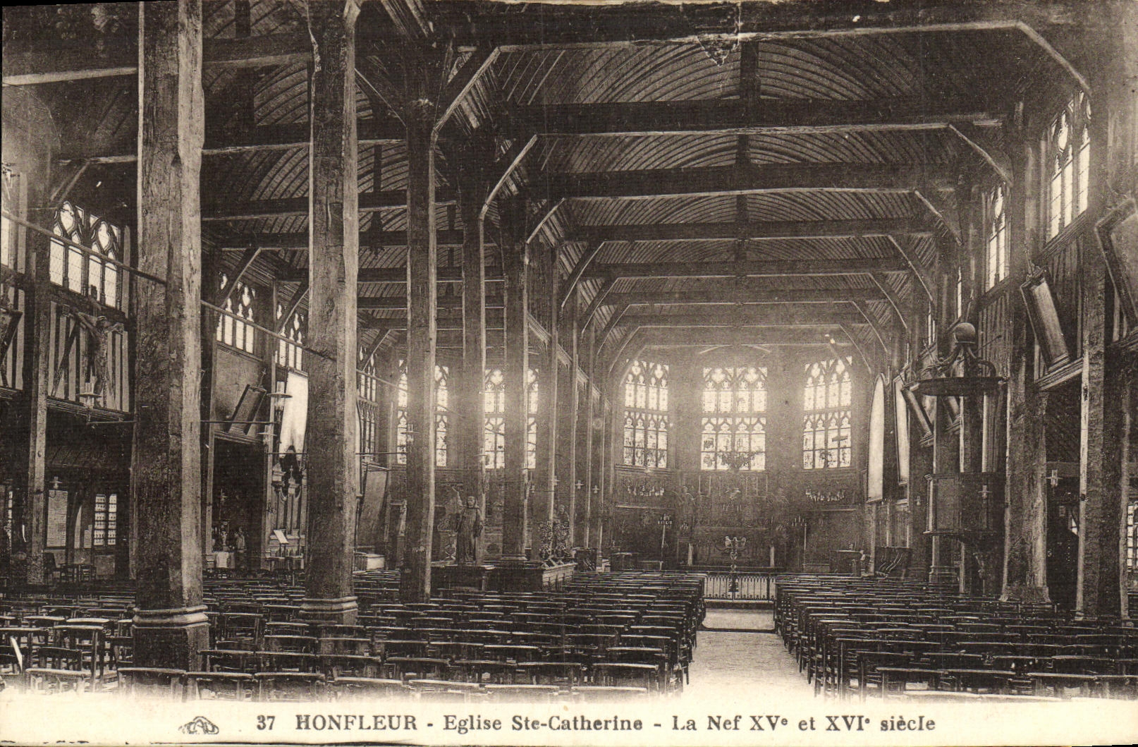 Iglesia Saint Catherine de Honfleur de la POSTAL de la VENDIMIA