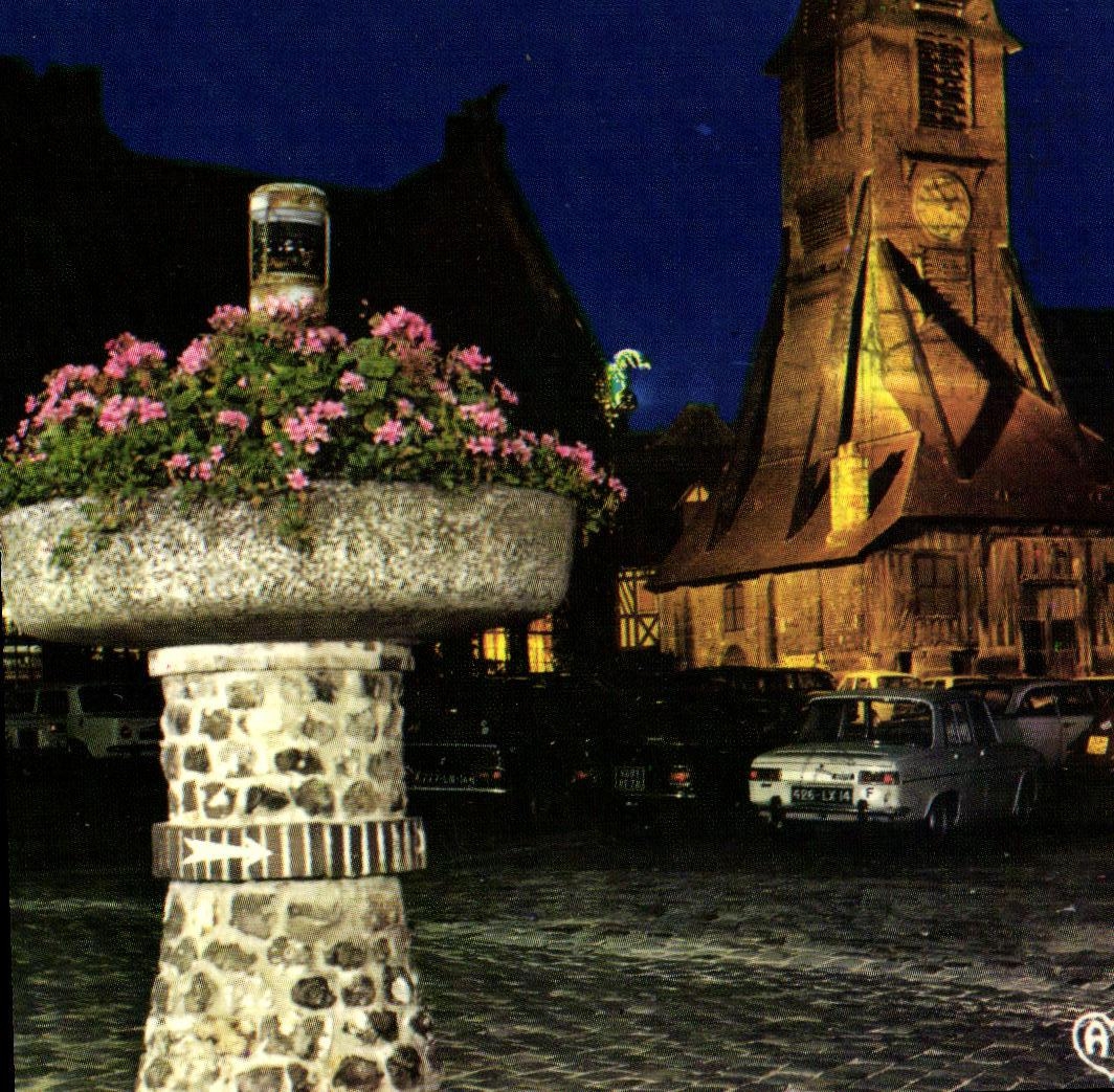 POSTAL MODERNA de Honfleur de la iglesia illuminee de Catherine Sainte
