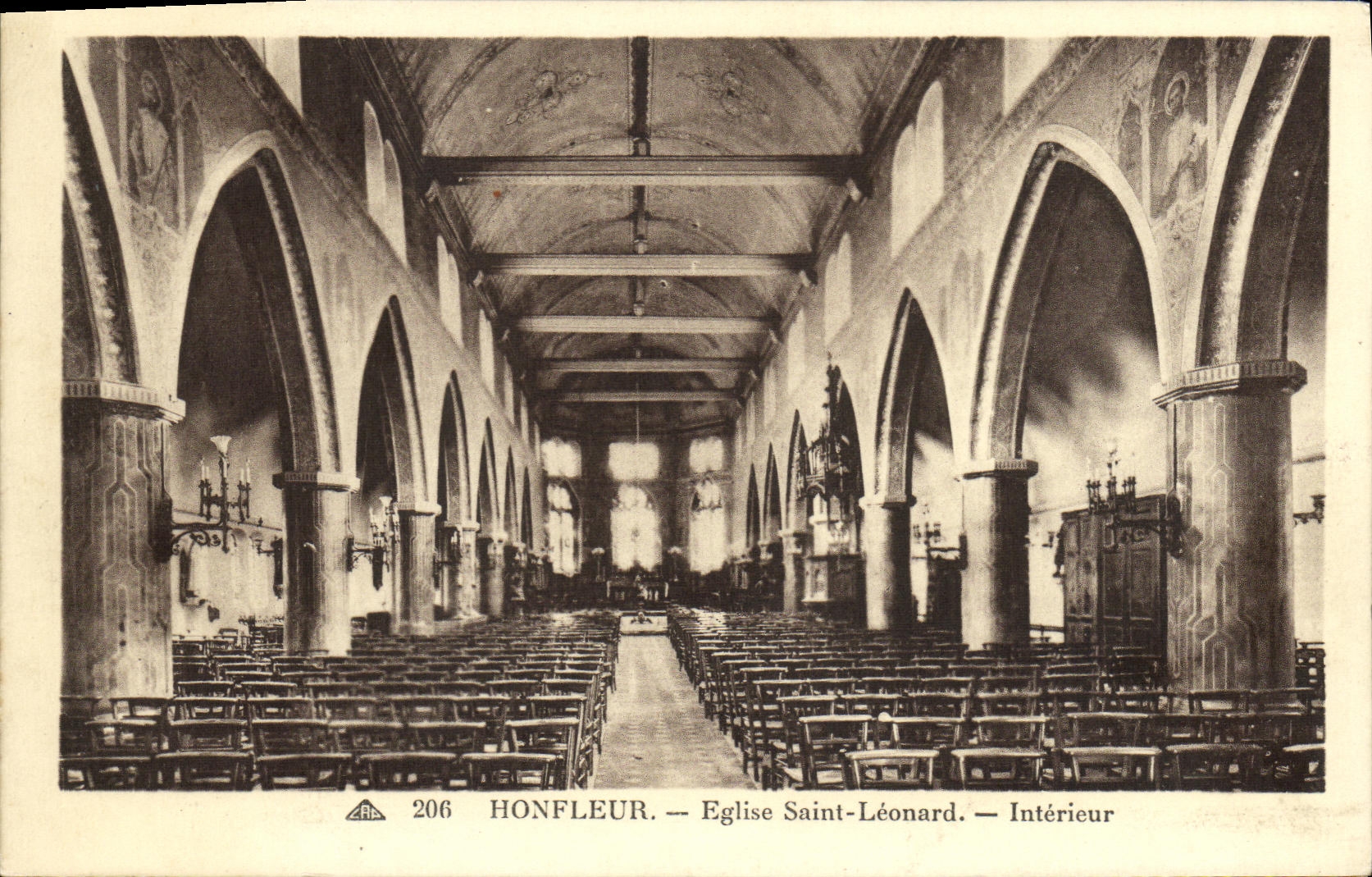 POSTAL Honfleur L interior Leonard de la VENDIMIA del St de la iglesia