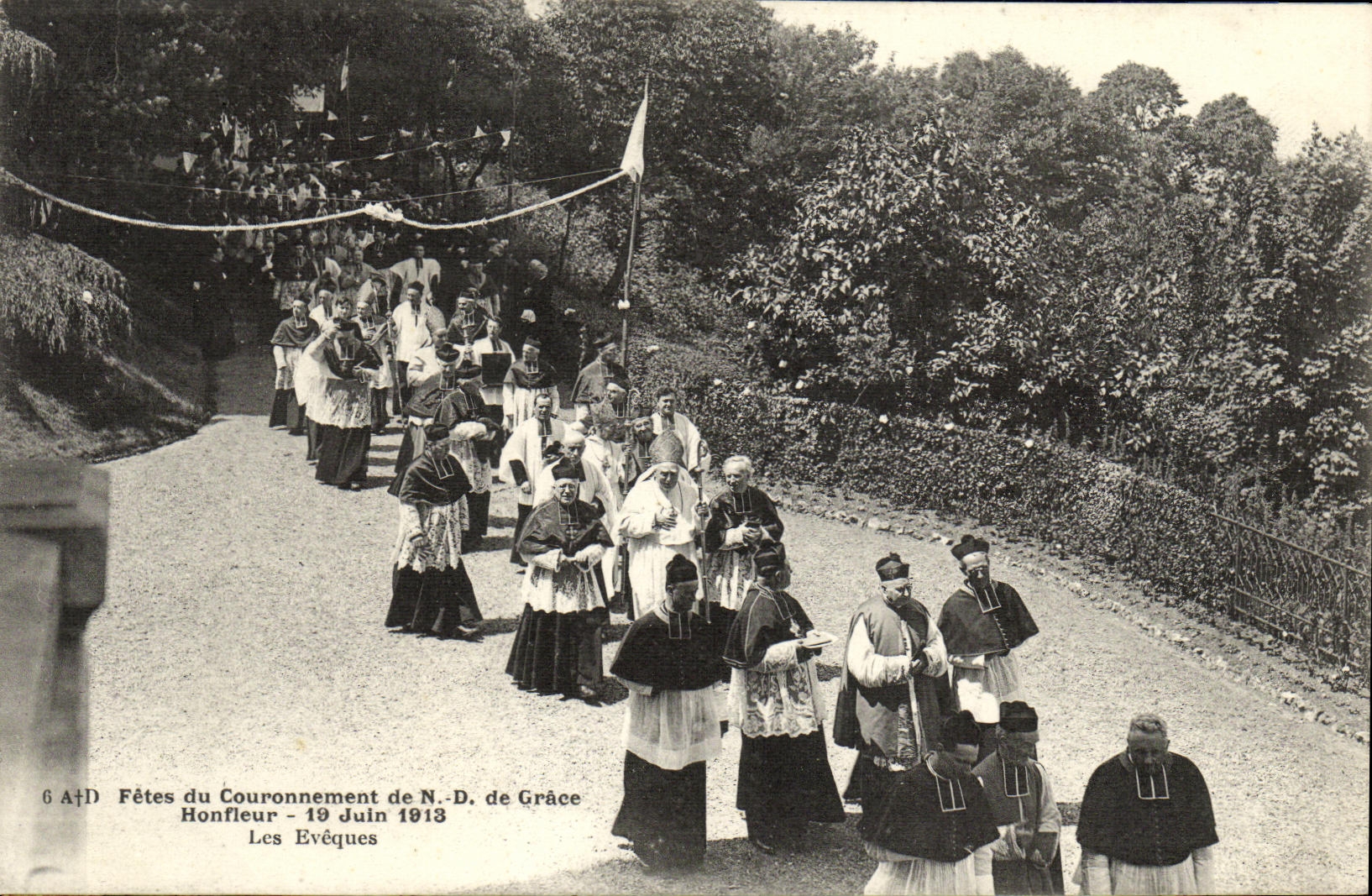 Los festivales de Honfleur de la POSTAL de la VENDIMIA del couronnemetn del ND Gradce de los obispos del 19 de junio de 1913 REMATAN
