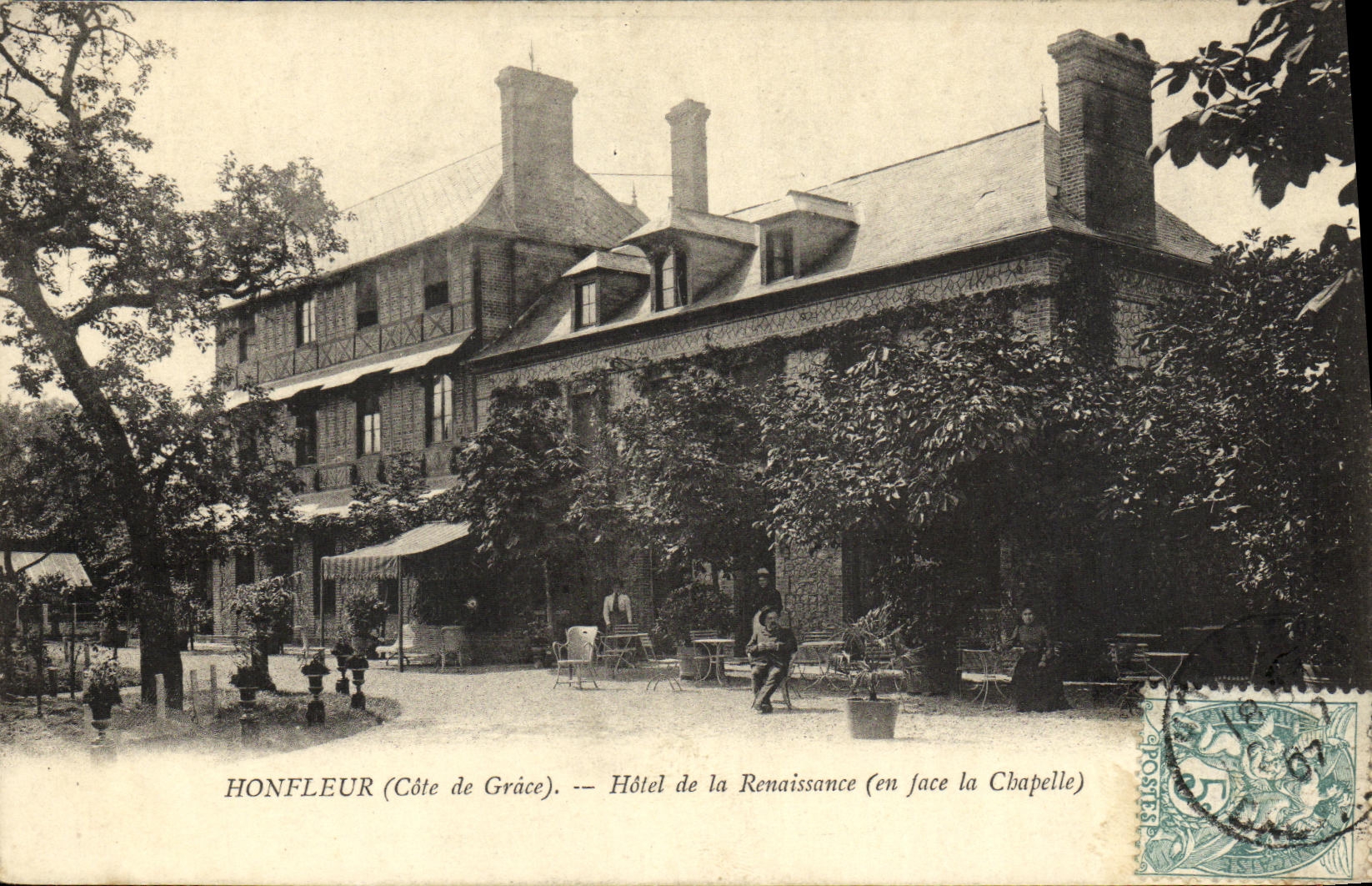 Hotel de Honfleur de la POSTAL de la VENDIMIA de Renacimiento enfrente de la camara acorazada