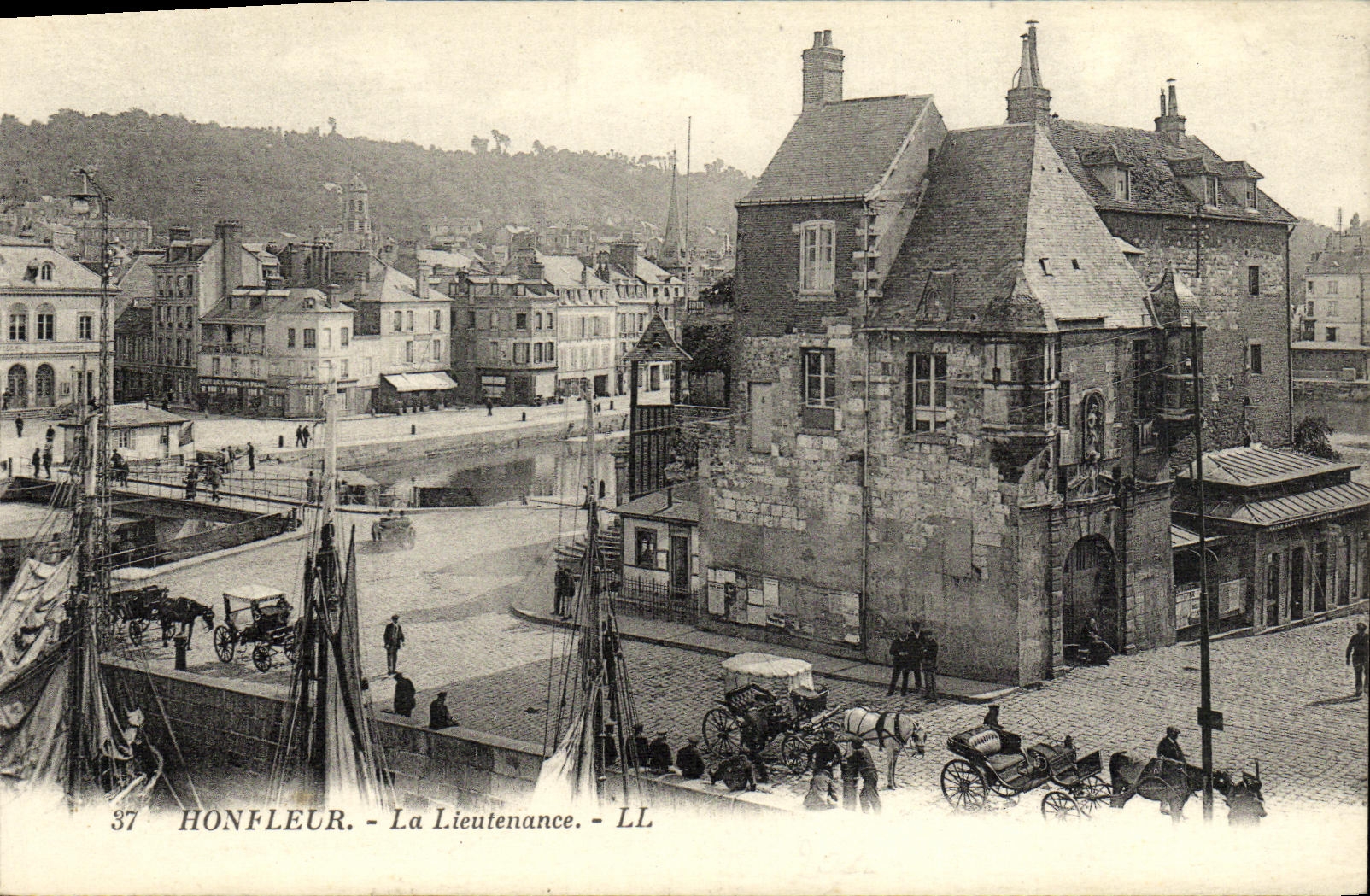 CPA Honfleur La Lieutenance