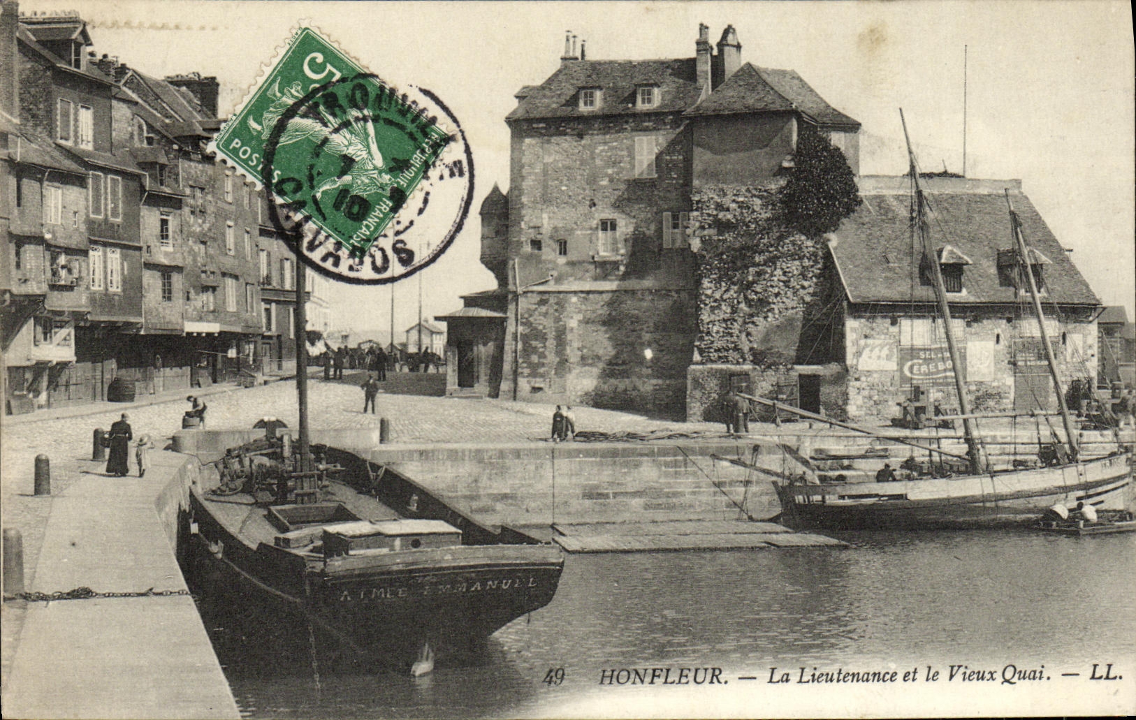 Lugartenencia de Honfleur de la POSTAL de la VENDIMIA y los barcos viejos de Quay