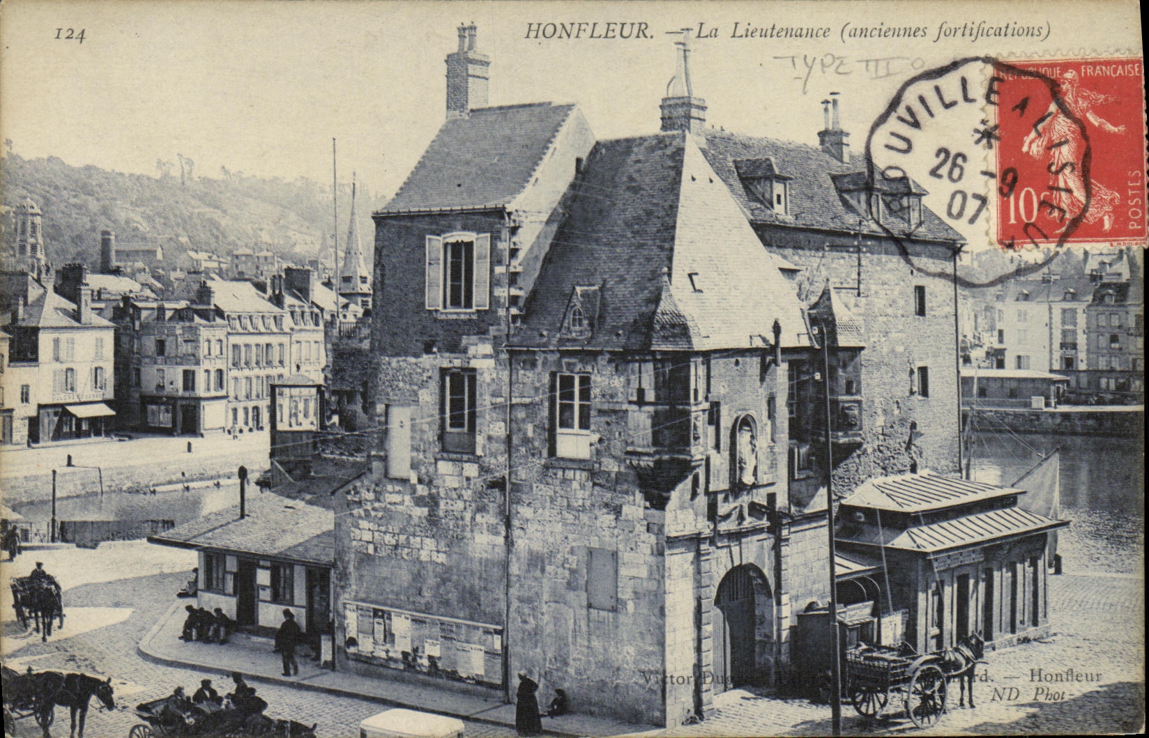 CPA Honfleur La Lieutenance Anciennes fortifications