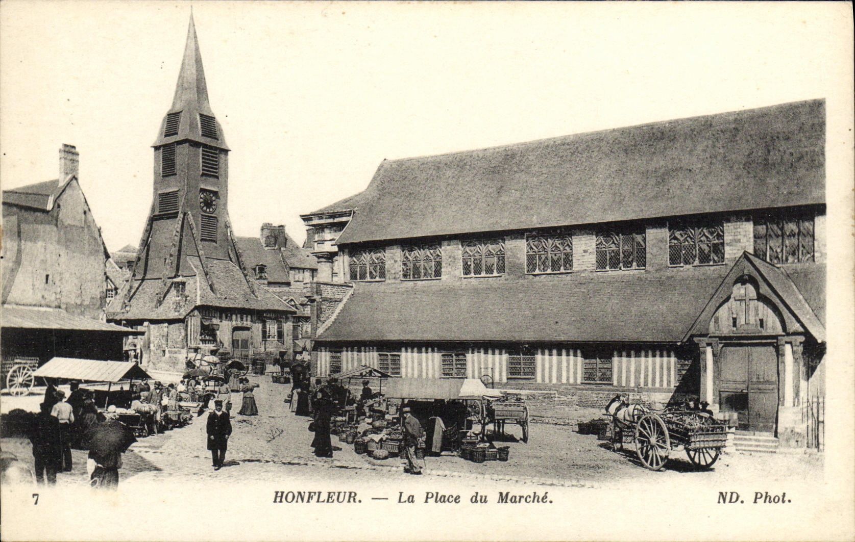 CPA Honfleur La Place du Marche
