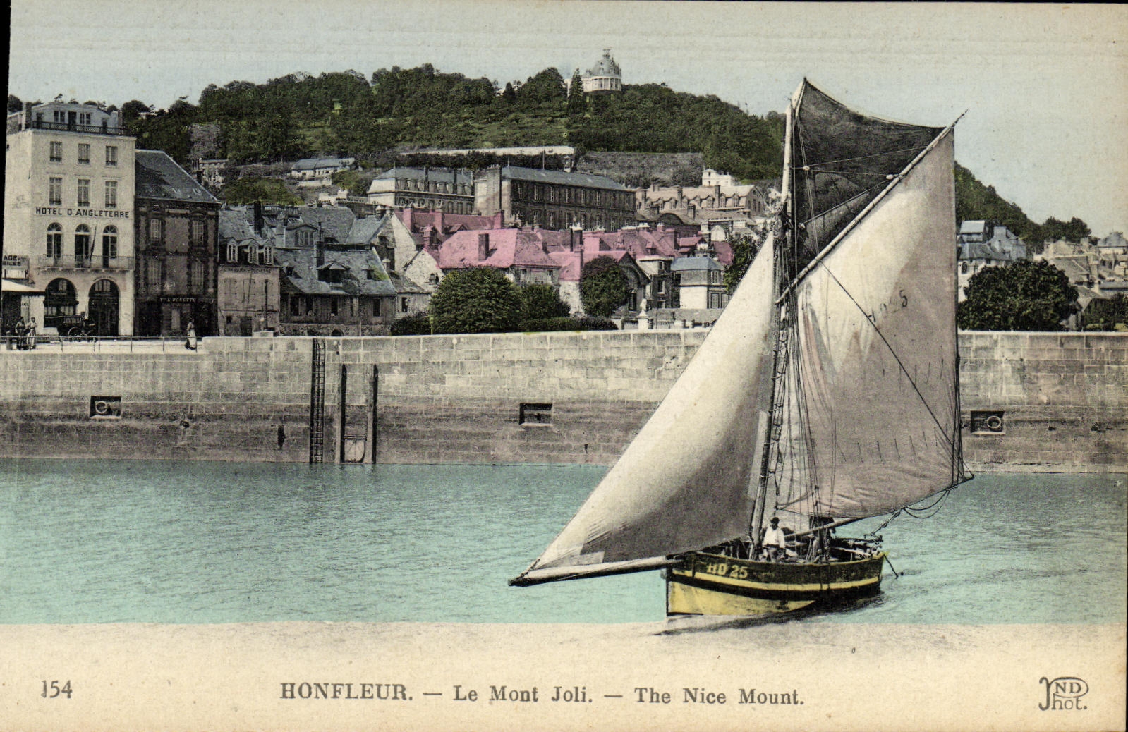 CPA Honfleur Le Mont Joli Bateau 