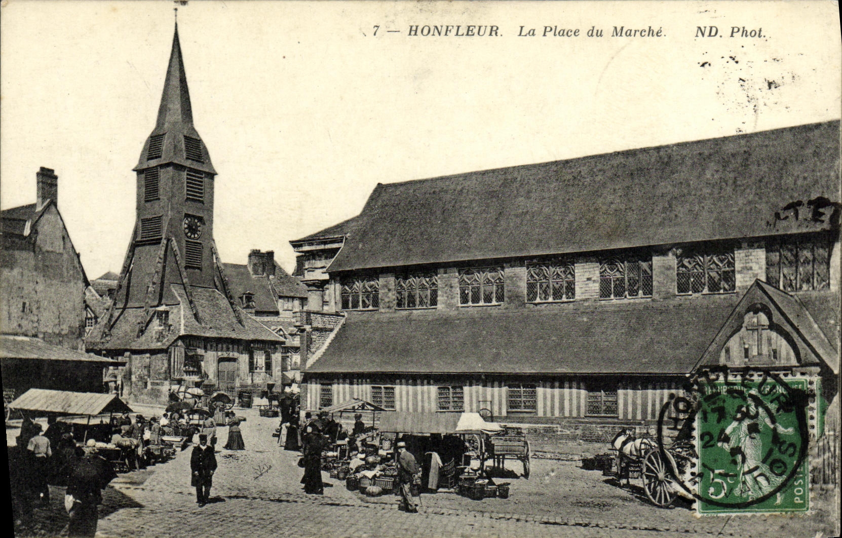 CPA Honfleur La Place du Marche