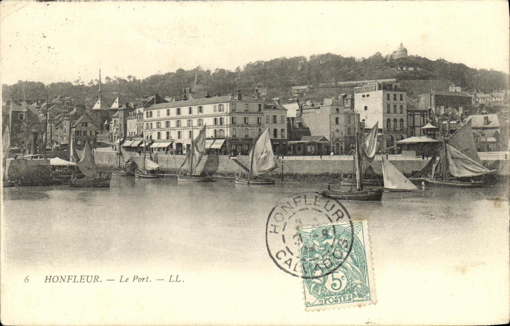 CPA Honfleur Le Port Bateaux