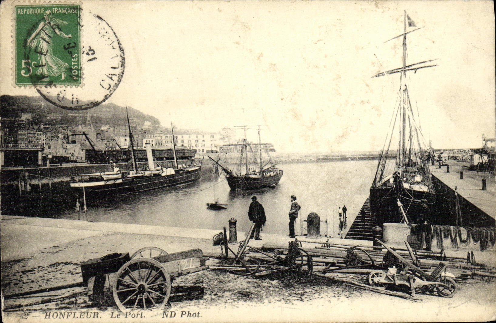 CPA Honfleur Le Port Bateaux