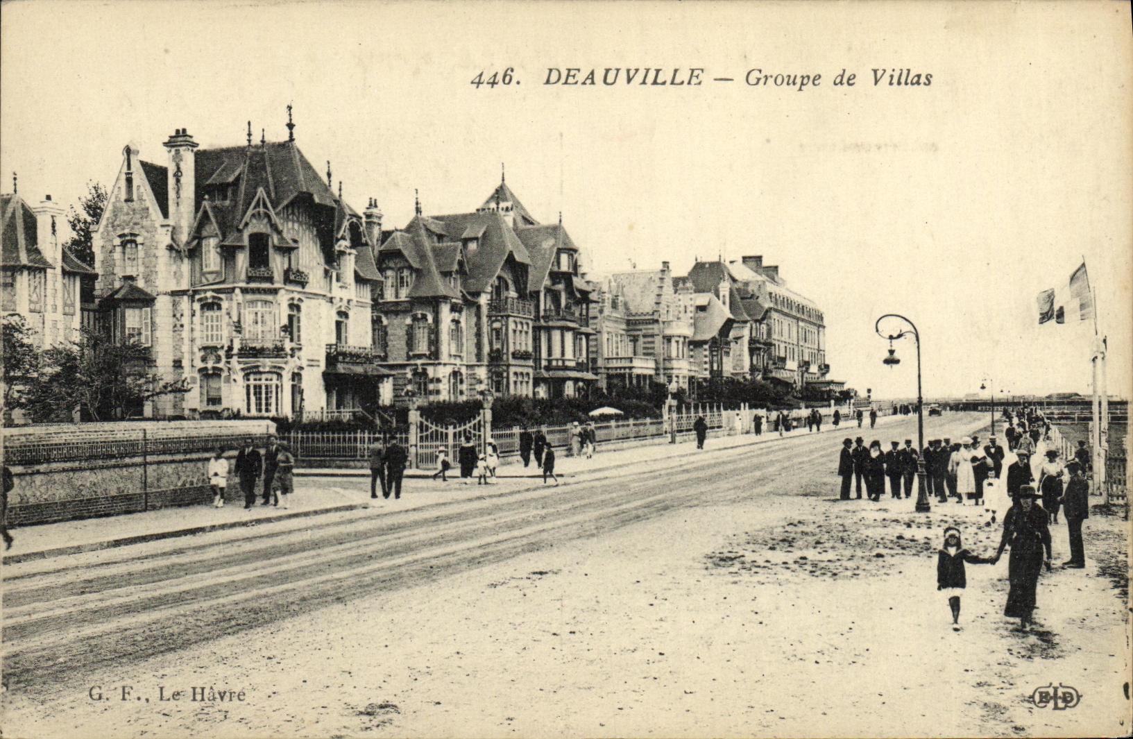CPA Deauville Groupe de Villas