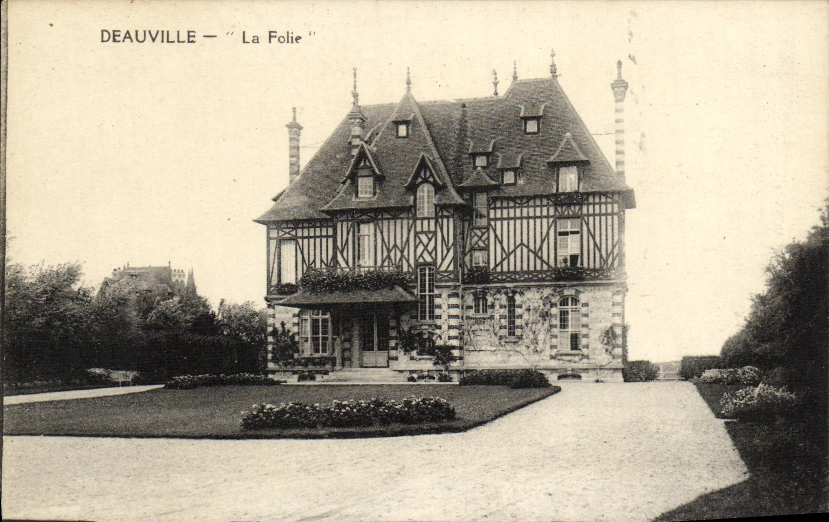 VINTAGE POSTCARD Deauville the Madness