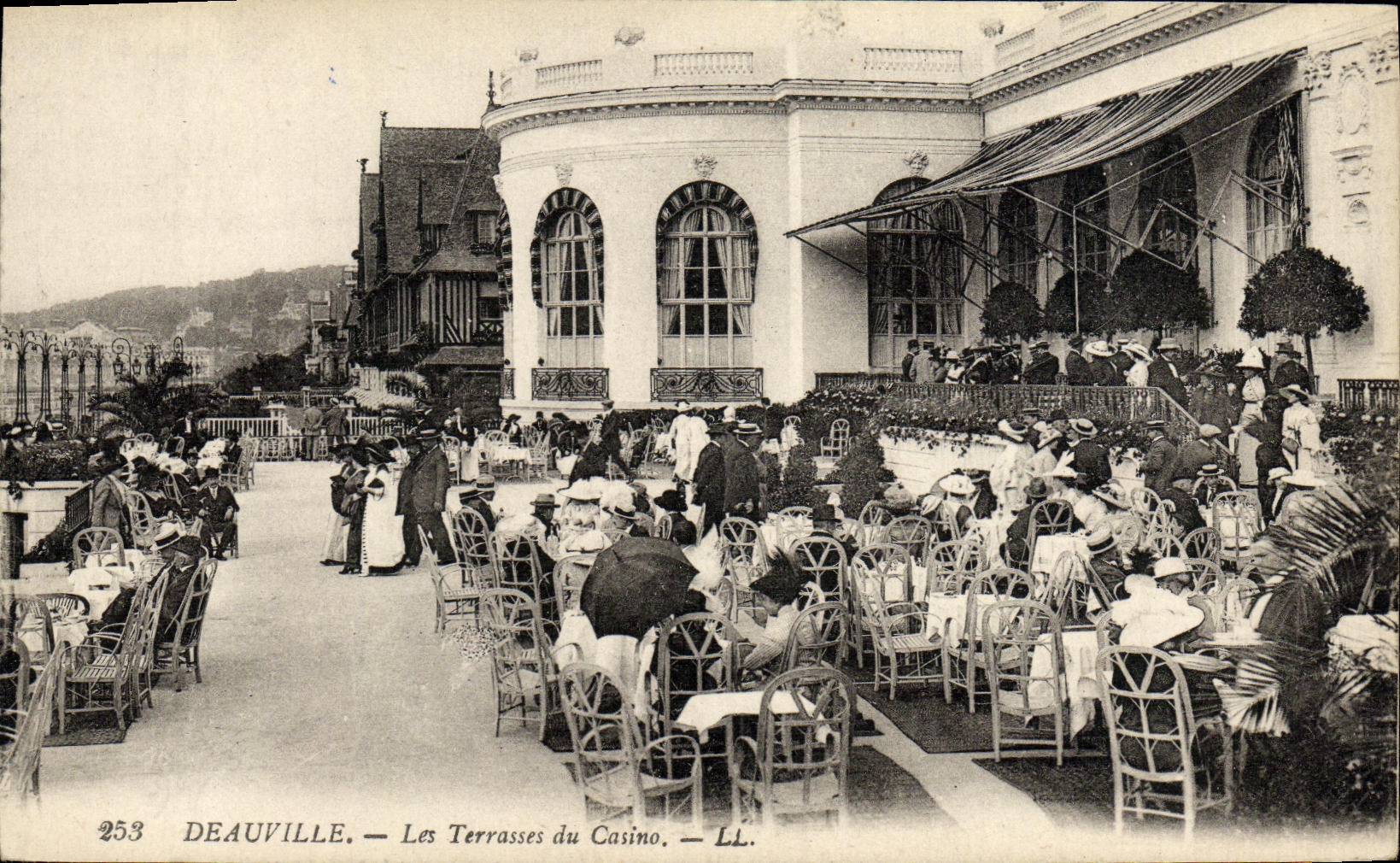 CPA Deauville Les Terrasse du Casino