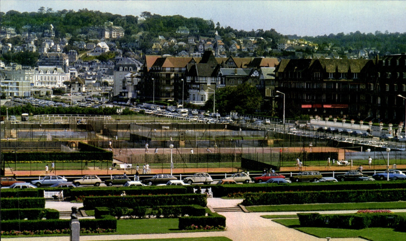MODERN CARD Deauville Floors flowered and tennis of the Terrace of Deauville