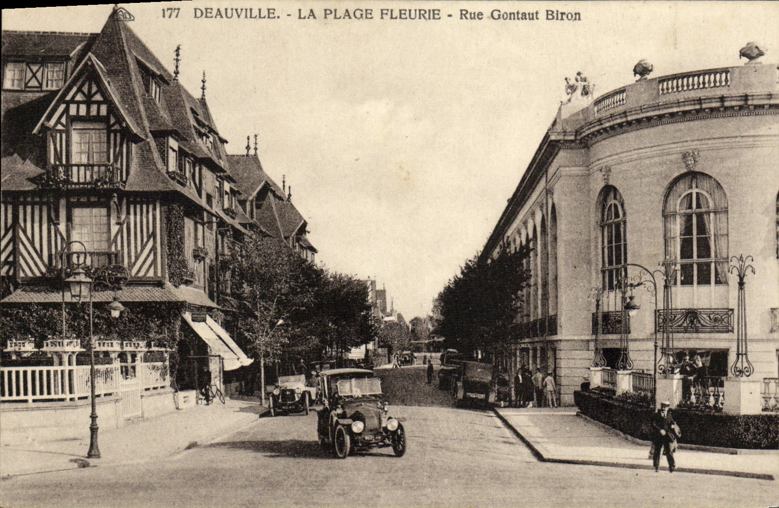 CPA Deauville Plage Fleurie Rue Gontaut Biron