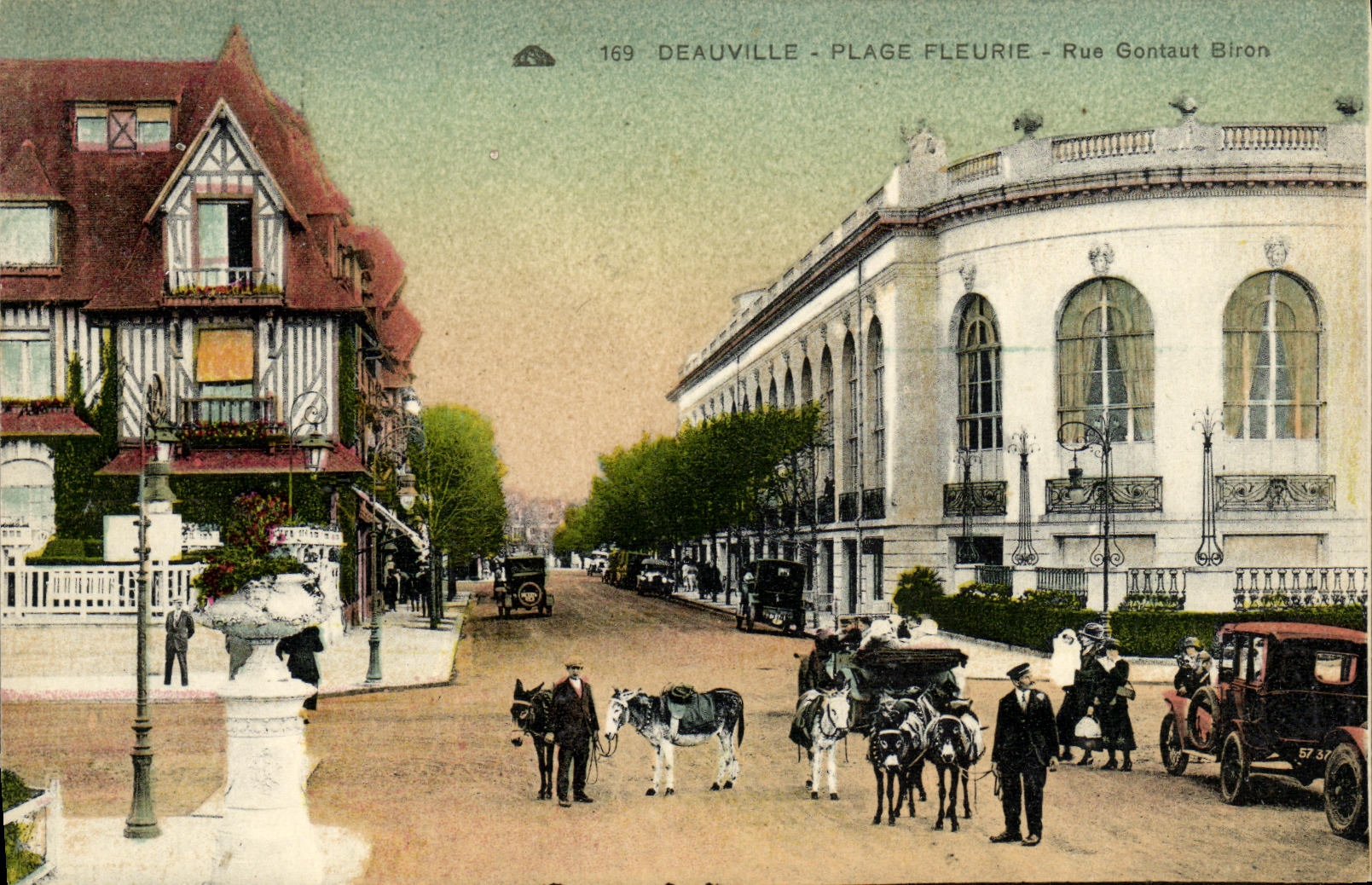 VINTAGE POSTCARD Deauville Flowered Beach Street Gontaut Biron Asses