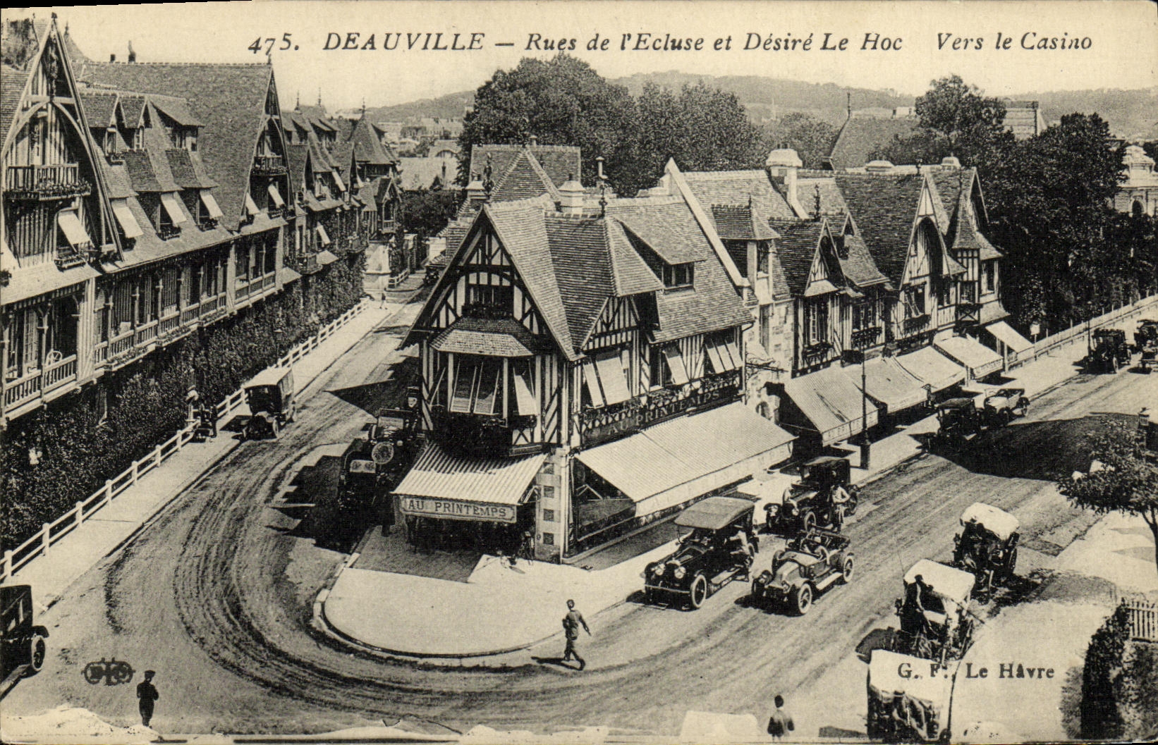 VINTAGE POSTCARD Deauville Street of L Locks and Desired Hoc Towards the Casino Store In Spring