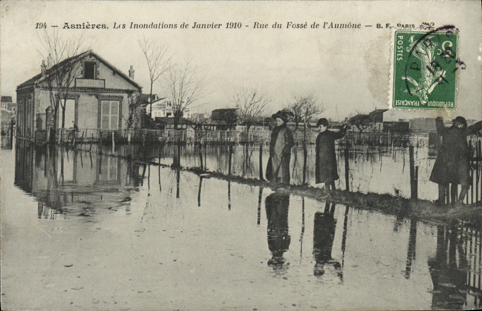 VINTAGE POSTCARD Asnieres Floods of Street January of the Pit of L Alms
