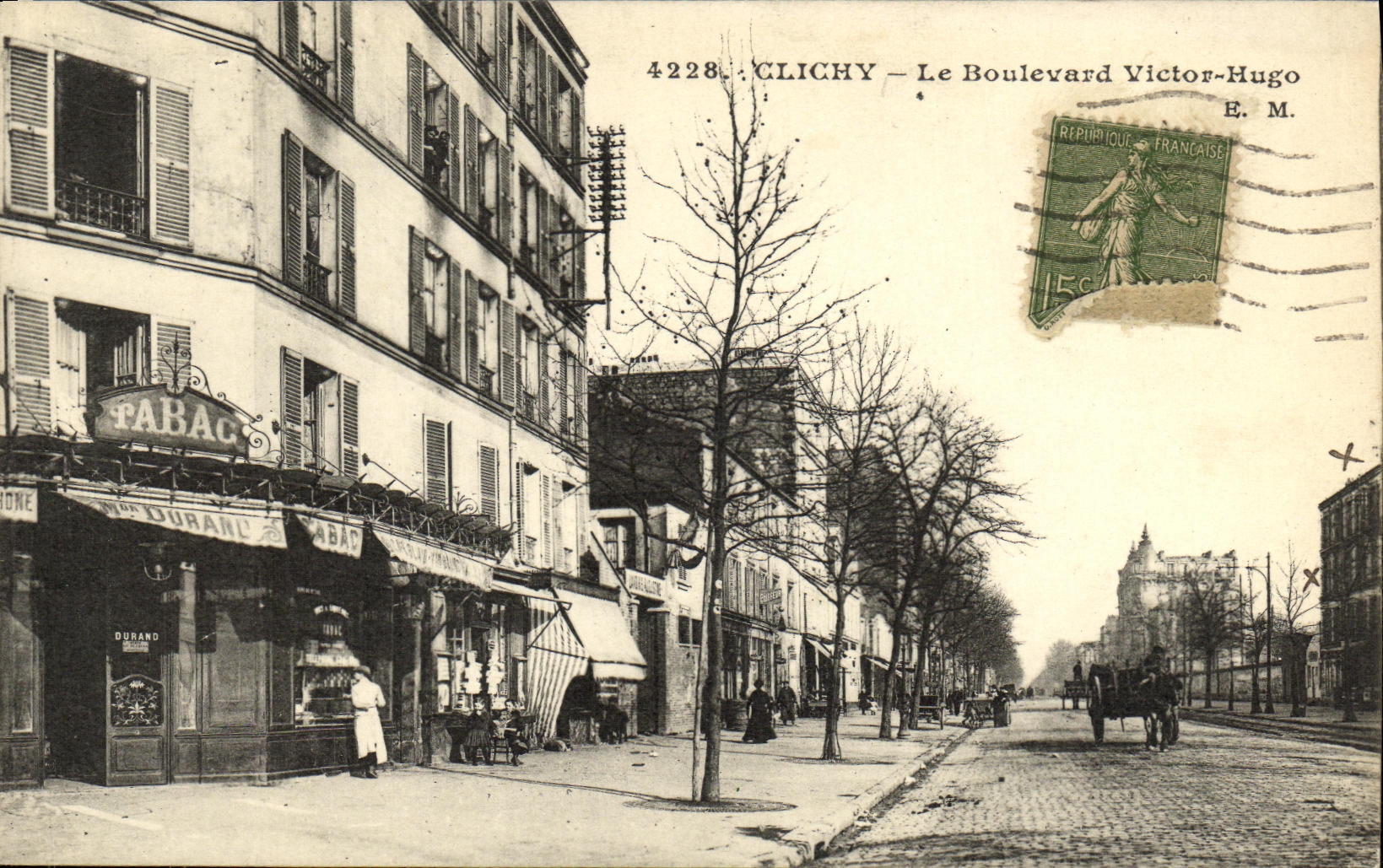 POSTAL Clichy de la VENDIMIA el tabaco de Victor Hugo del bulevar