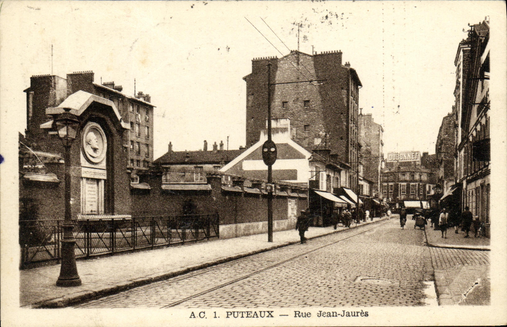 VINTAGE POSTCARD Puteaux Street Jean Jaures