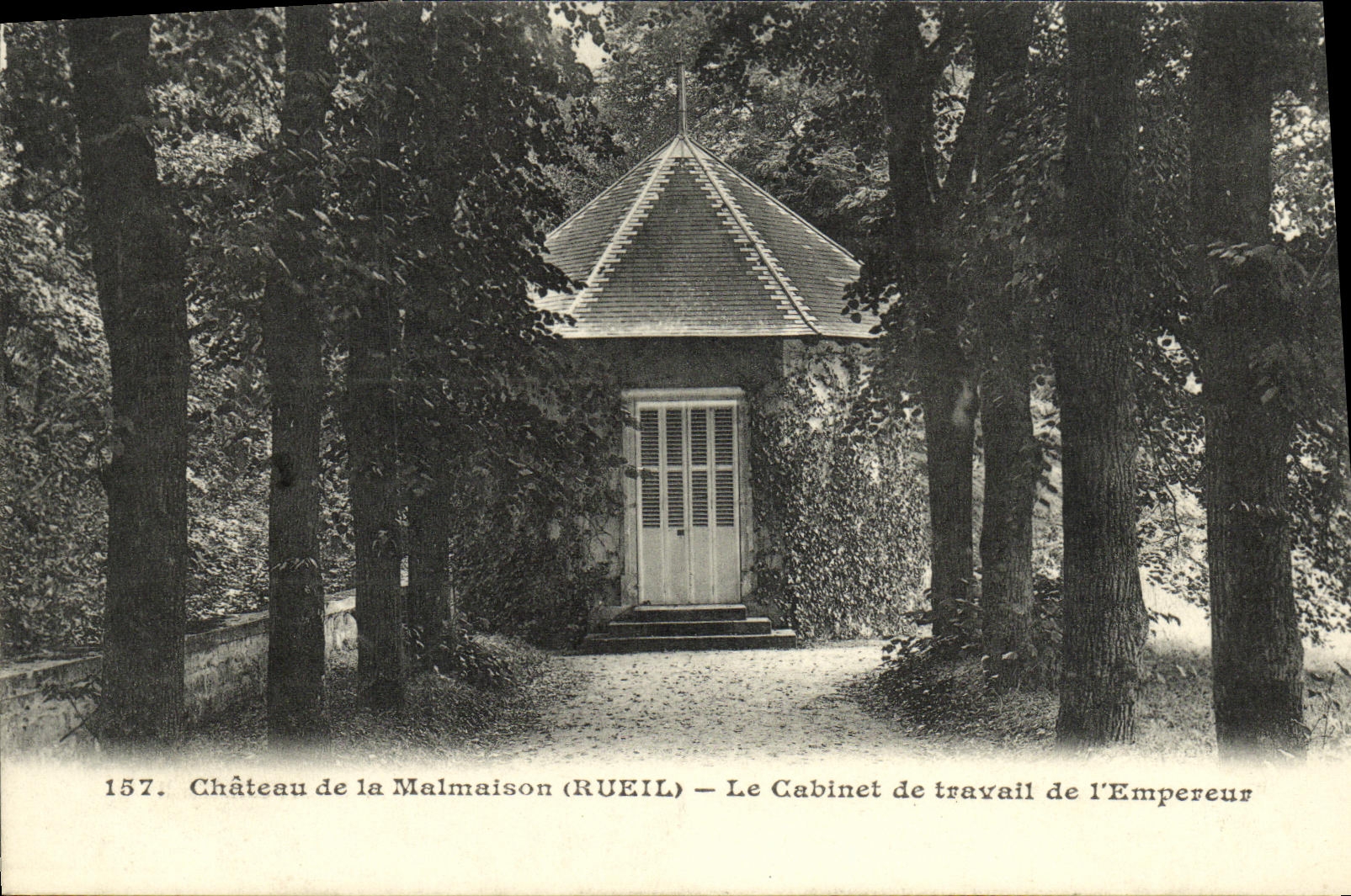 VINTAGE POSTCARD Castle of Malmaison the Study of L Napoleon Emperor 1st