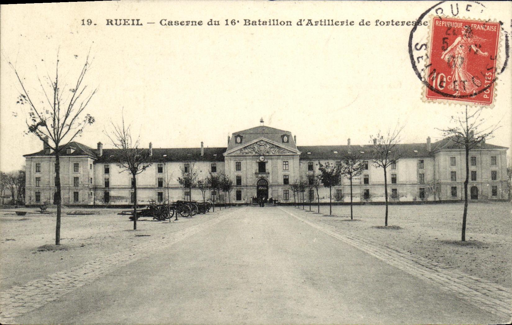 VINTAGE POSTCARD Ruiel Barracks of the 16th Battalion D Artillery of Militaria Fortress