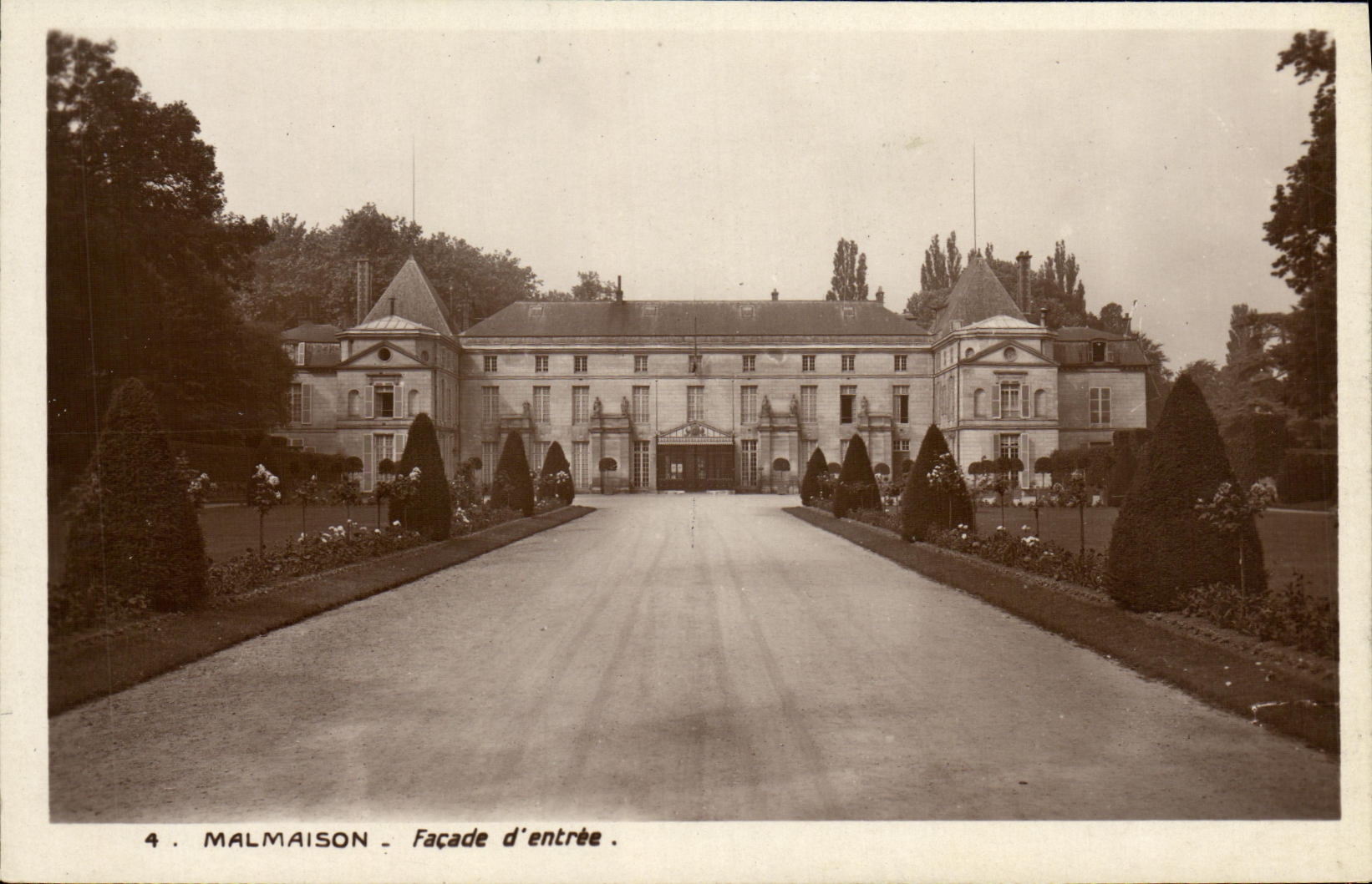 VINTAGE POSTCARD Malmaison Frontage D entered