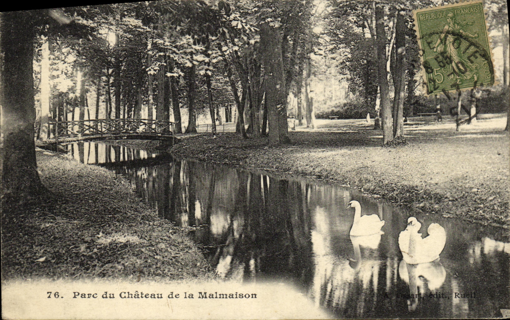 VINTAGE POSTCARD Park of the Castle of Malmaison Swans