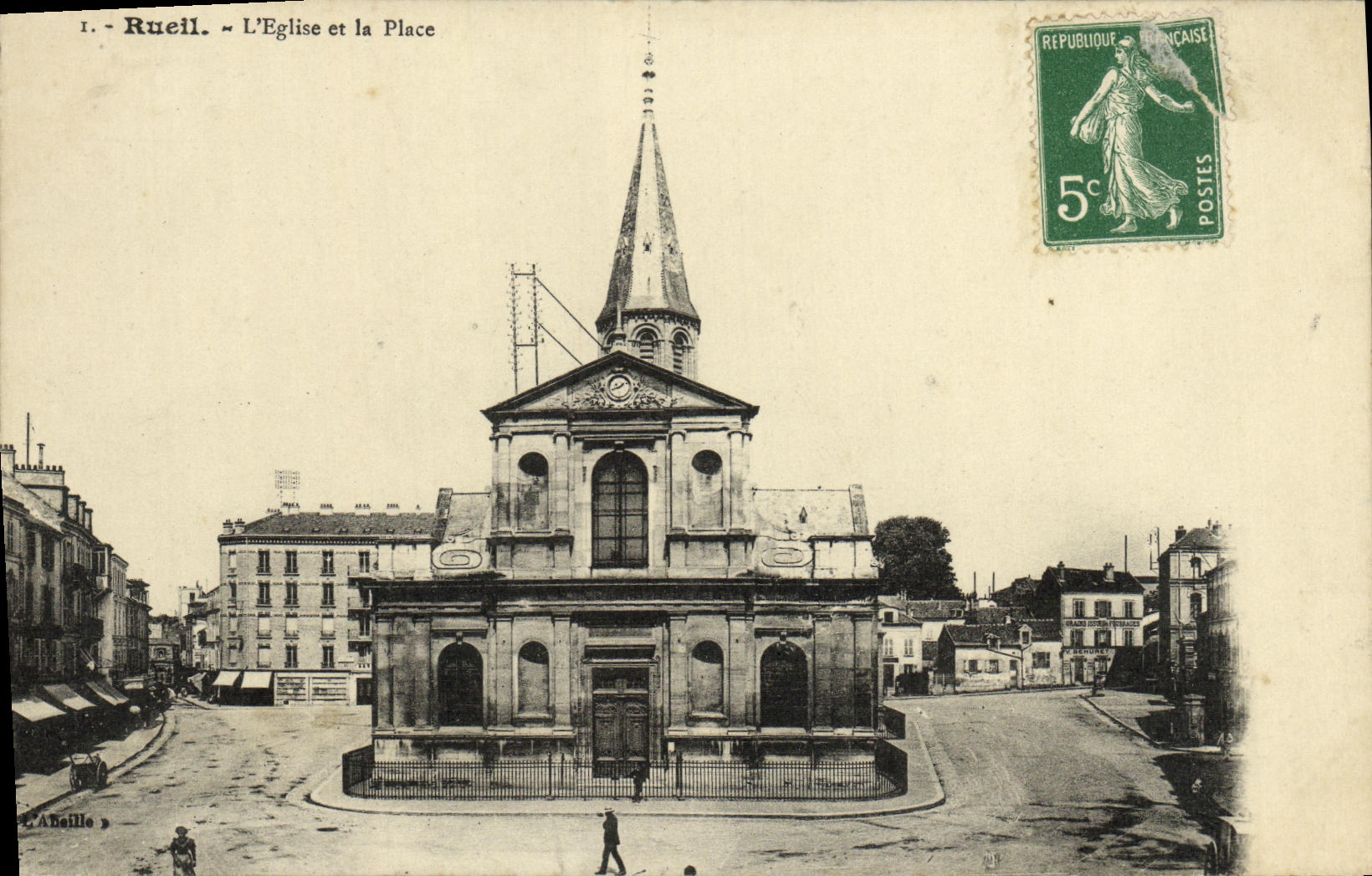 CPA Rueil L Eglise et la Place 
