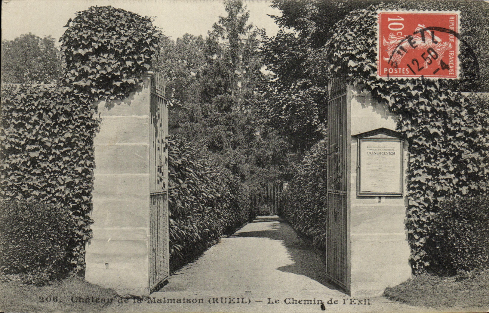 CPA Chateau de la Malmaison Le Chemin de l Exil