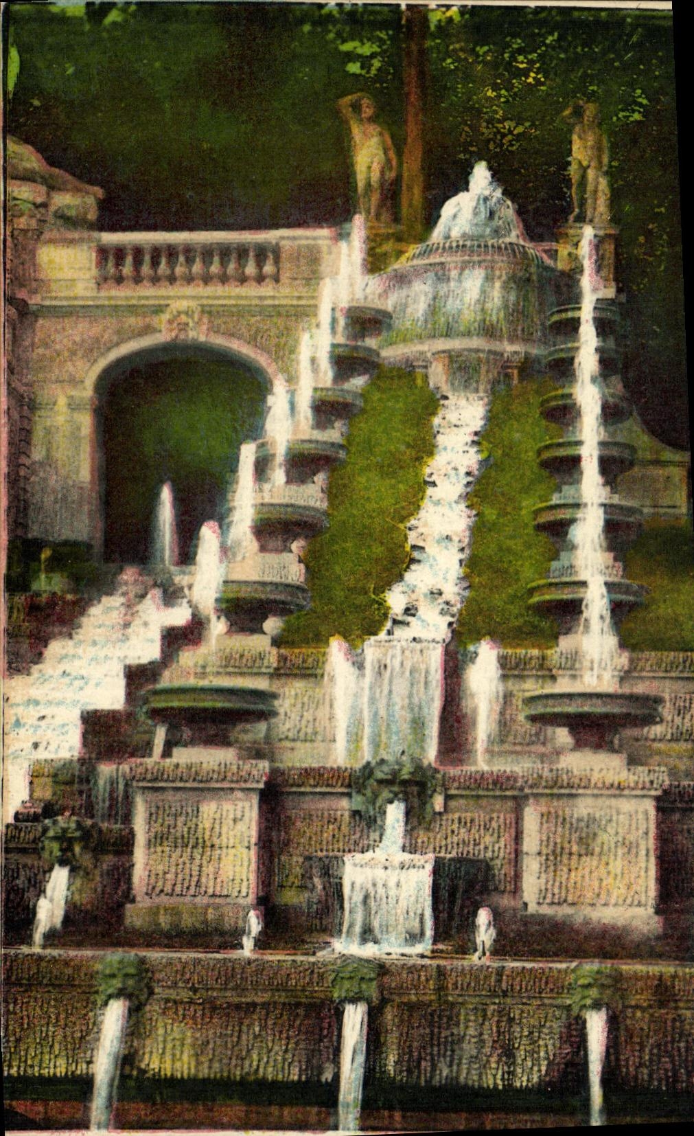 VINTAGE POSTCARD Park of Cloud Saint large water Detail of the large cascade