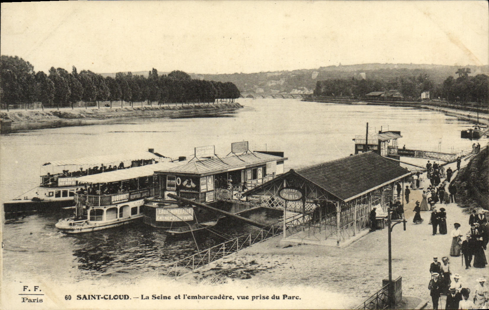 VINTAGE POSTCARD Holy Cloud the Seine and L Landing stage Seen from of the Park Barges Boats