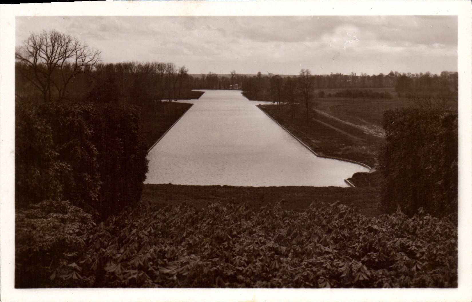 POSTAL de la VENDIMIA el parque de sellos el canal