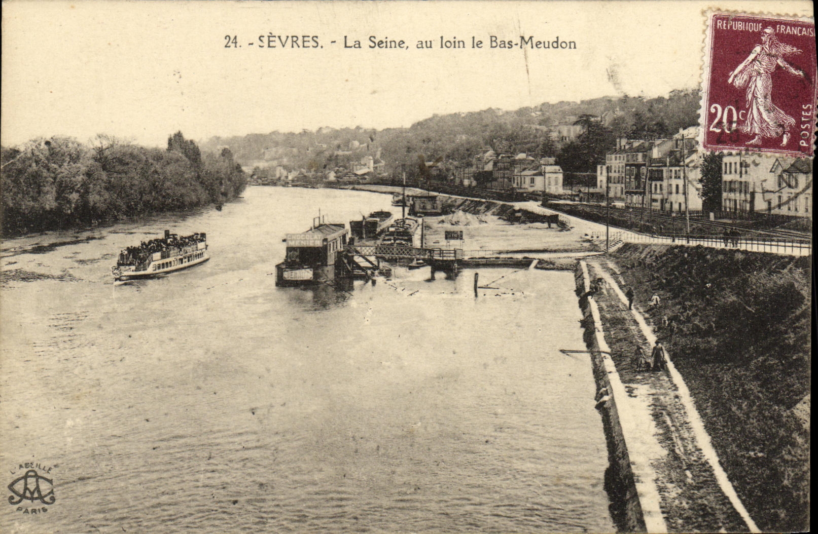 La POSTAL de la VENDIMIA separa el Seine con Meudon bajo lejano