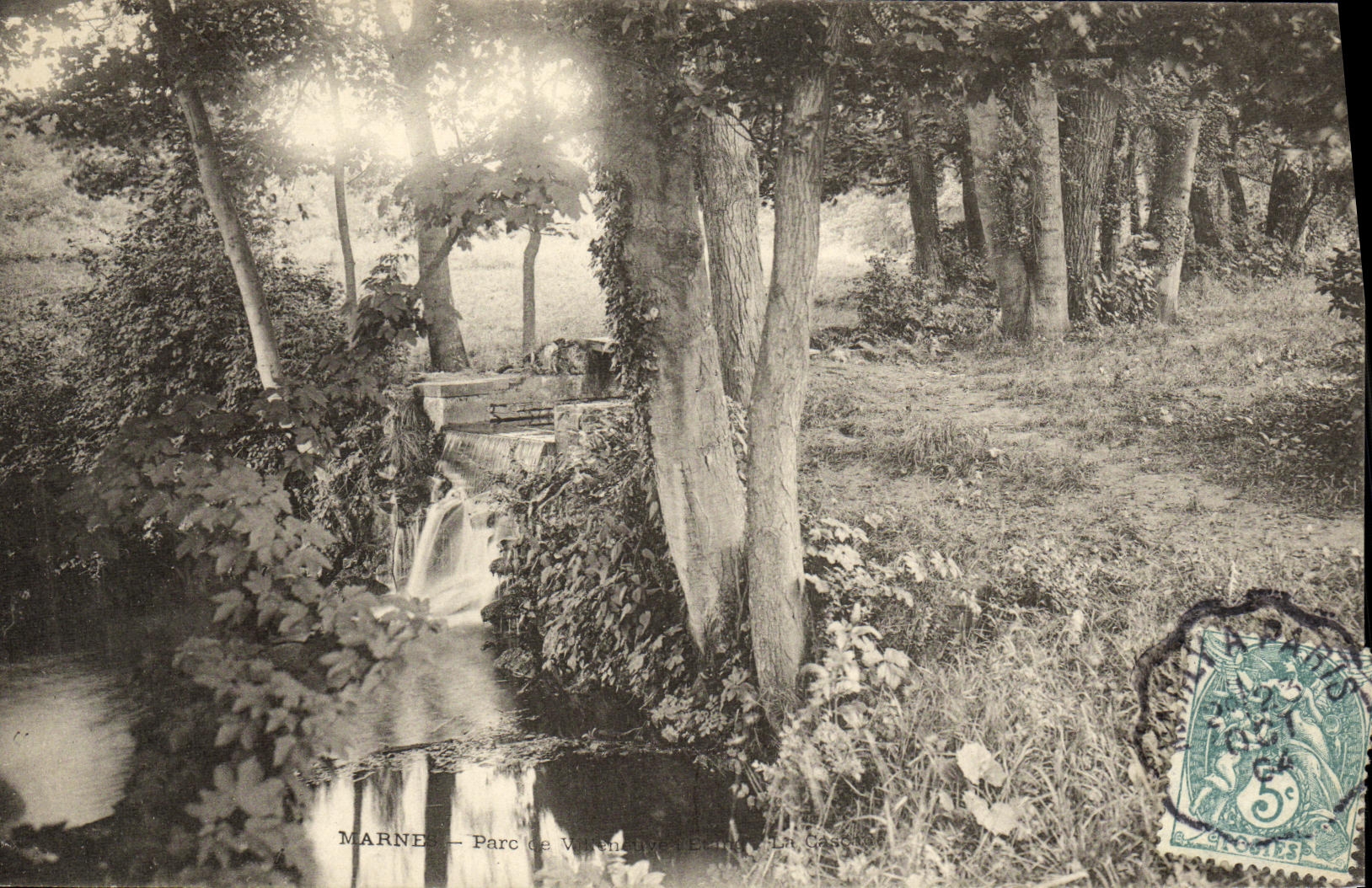 CPA Parc de Villeneuve l Etang Vue sur les etangs