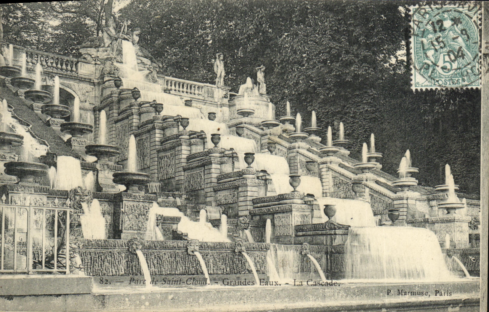 CPA Saint Cloud Parc Grandes EAxu Cascades