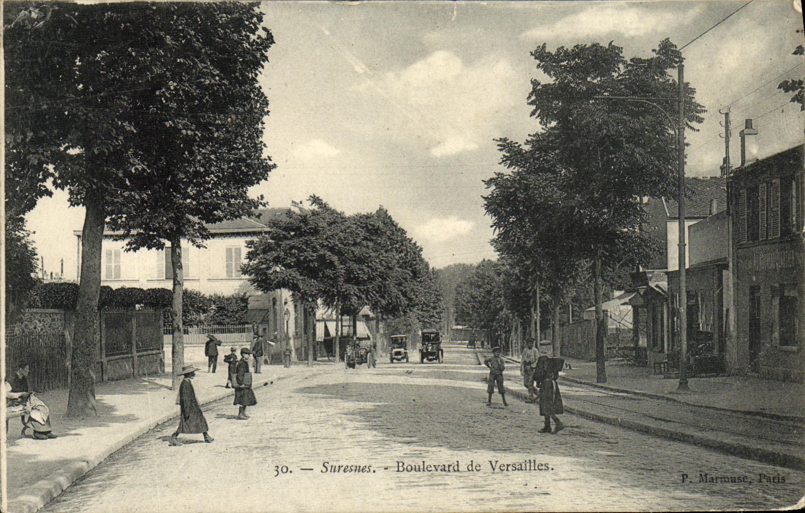 CPA Suresnes Boulevard de Versailles Enfants