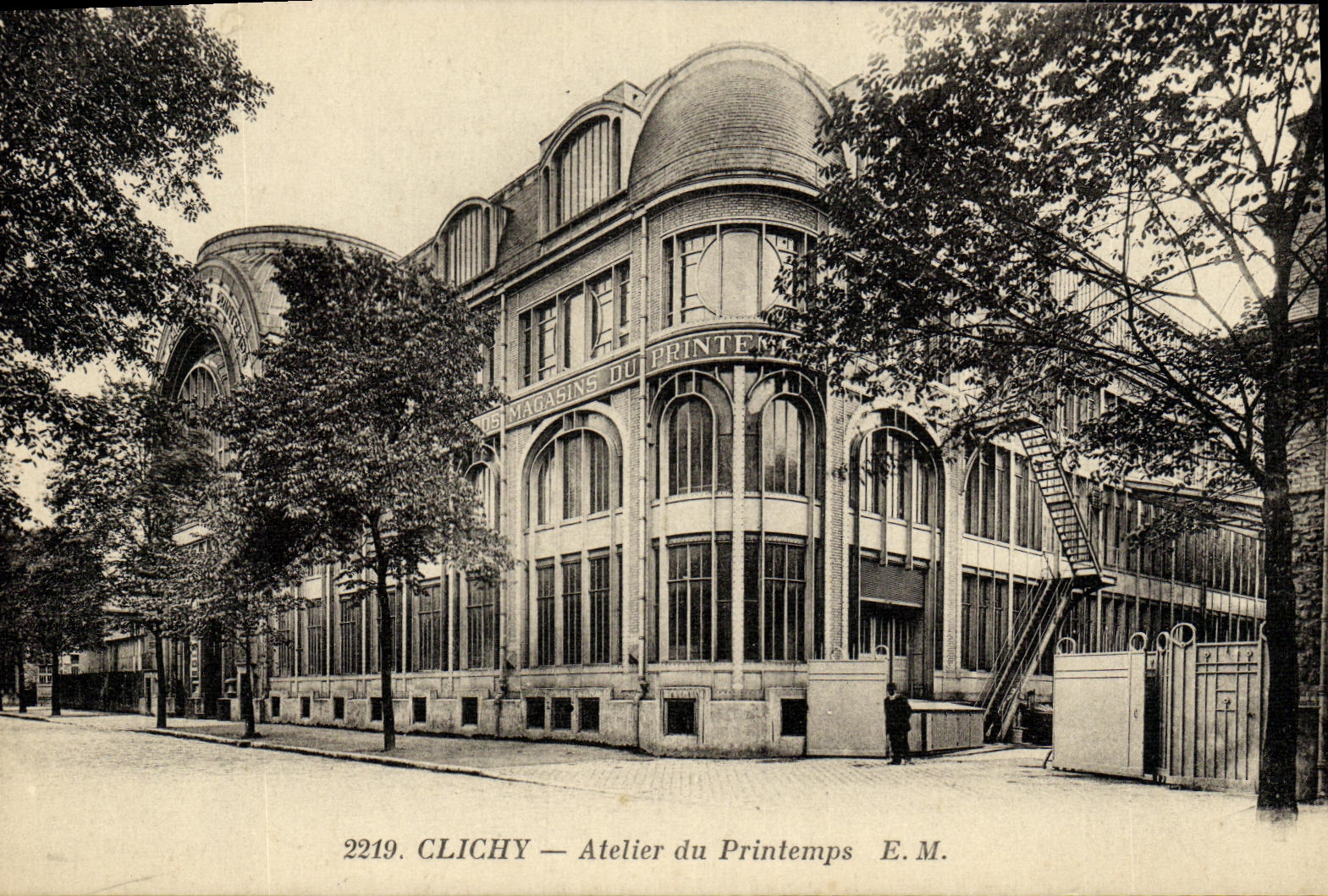 Taller de Clichy de la POSTAL de la VENDIMIA de los almacenes grandes del resorte