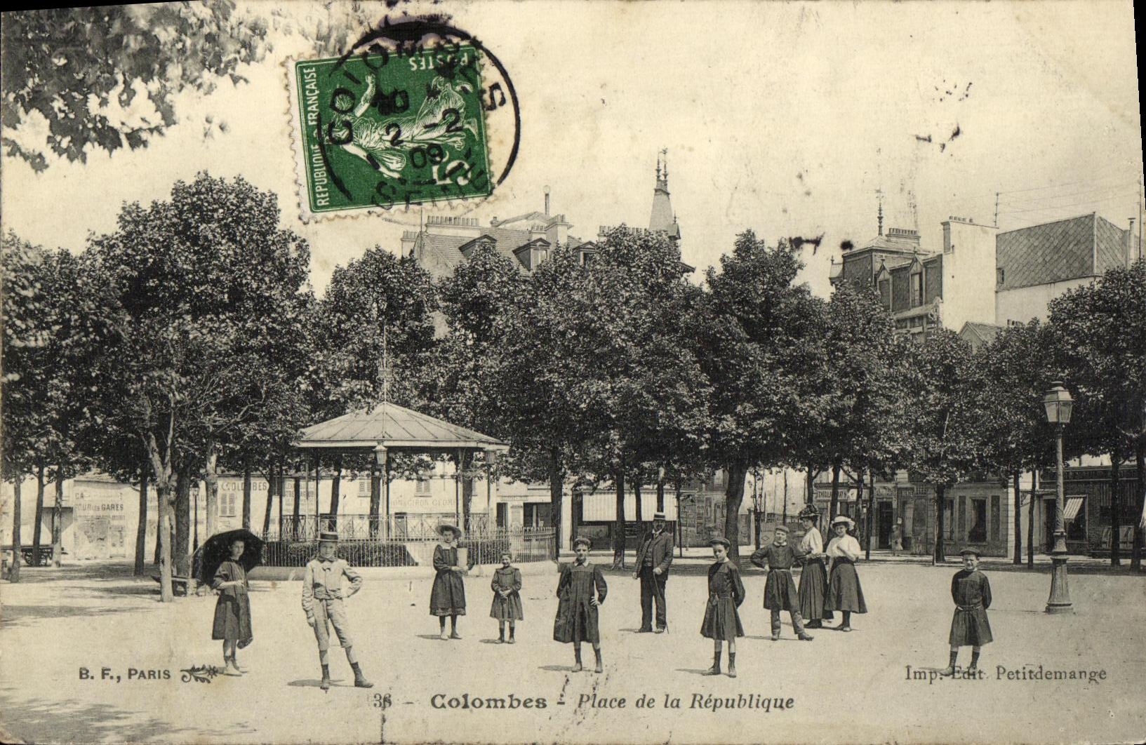 VINTAGE POSTCARD Colombes Places Republic Children