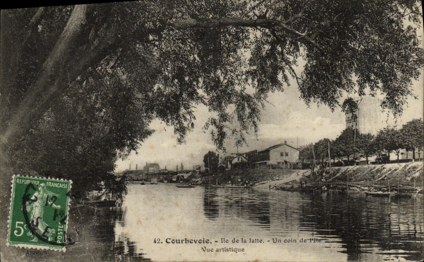CPA Courbevoie Ile de la Latte Un coin de l ile Vue artistique