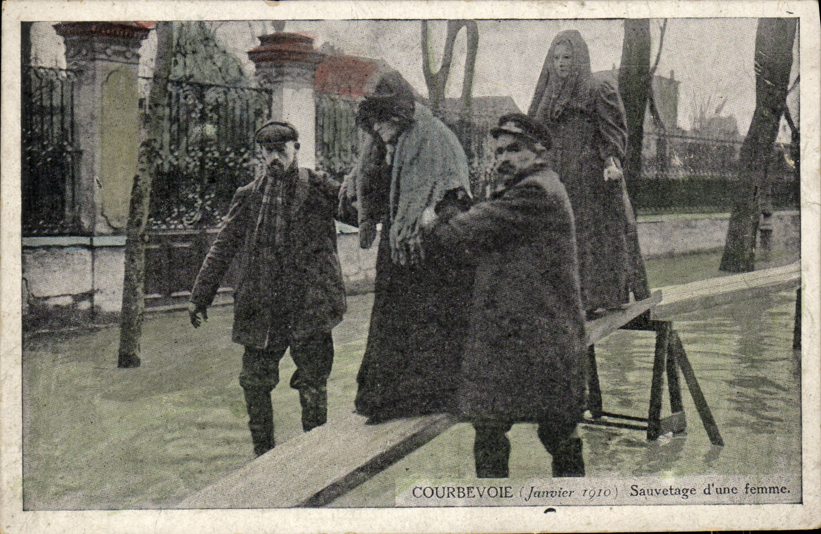 VINTAGE POSTCARD Courbevoie Janier 1910 Rescue D a woman