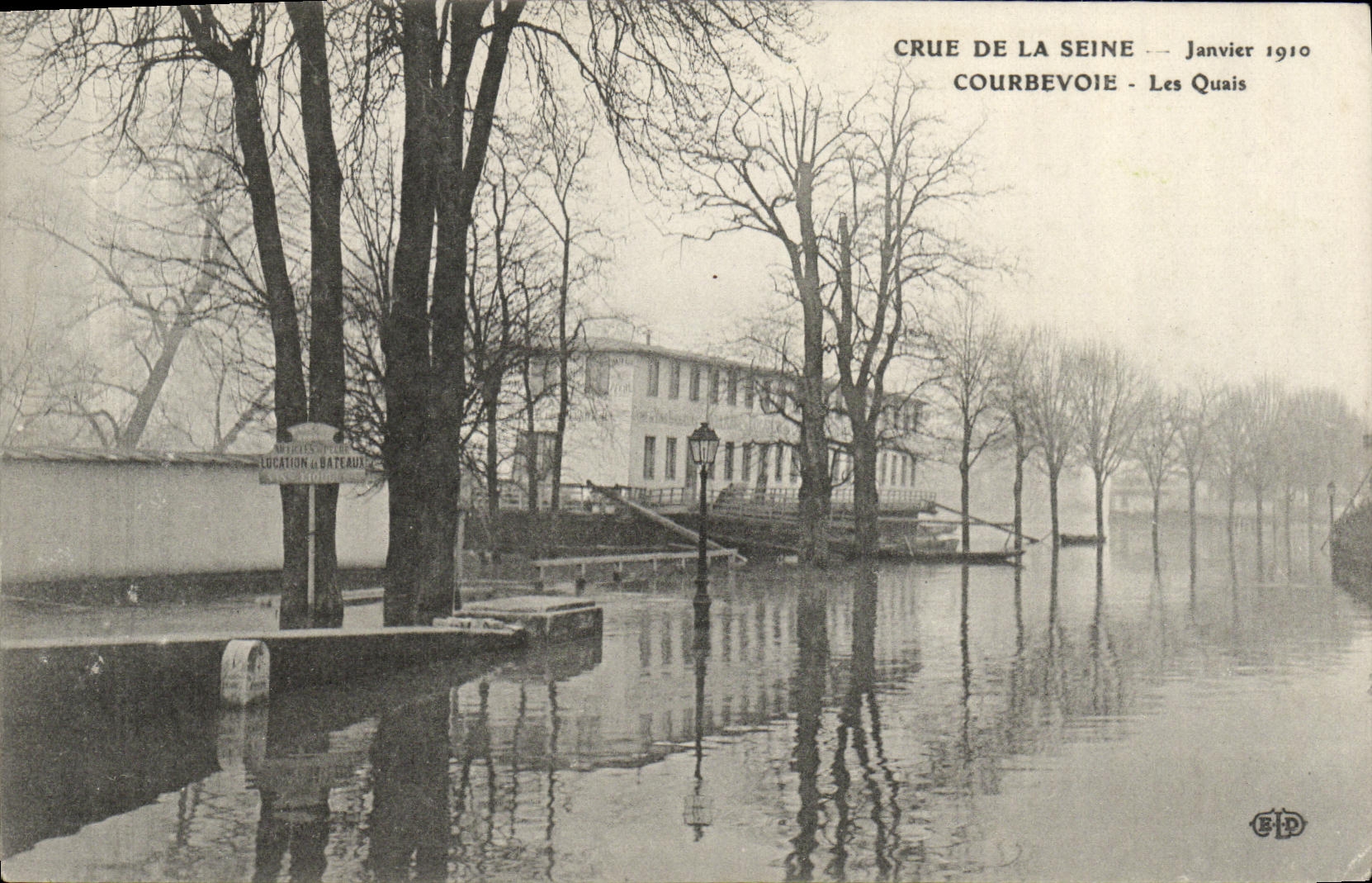 CPA Courbevoie Les Quais Inondations Janvier 1910