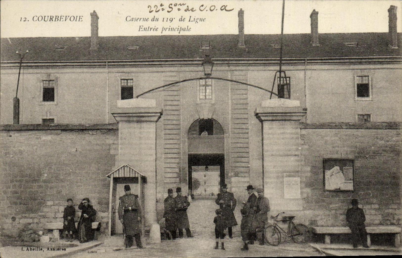 VINTAGE POSTCARD Courbevoie Barracks of the 119eme Line Militaria Main entrance