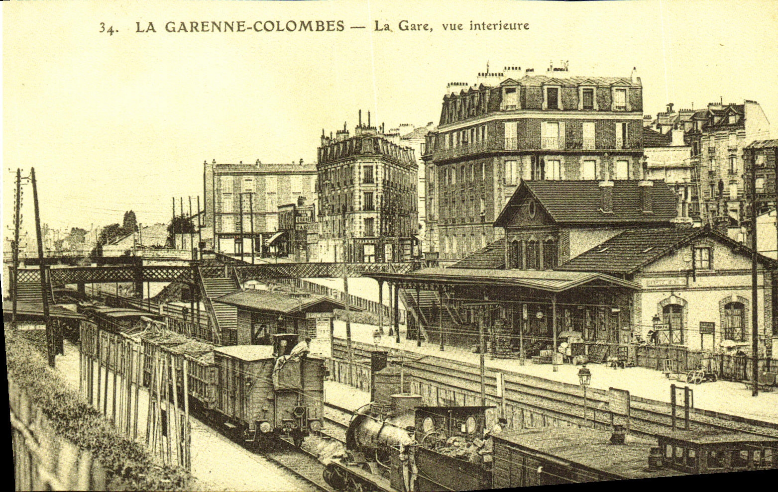 REPRO Recto back Garenne Doves Train station Seen interior Street of the travellers