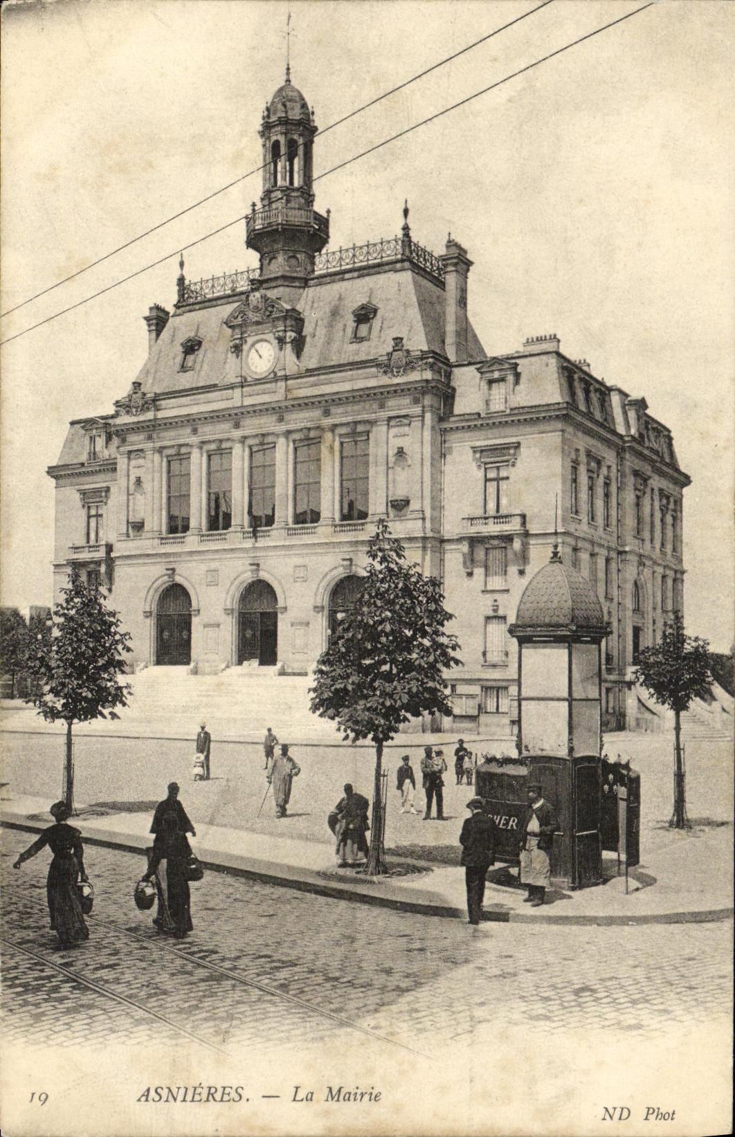 VINTAGE POSTCARD Asnieres the Town hall