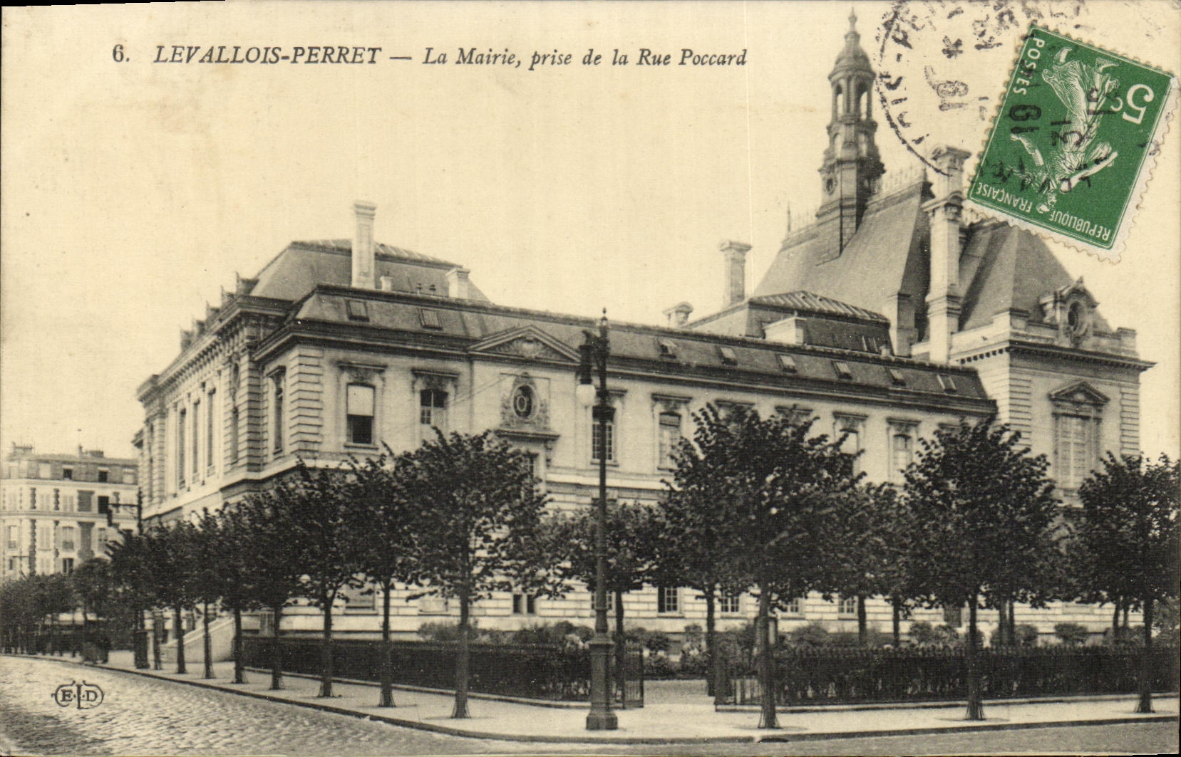 VINTAGE POSTCARD Levallois Perret the Town hall taken of the Street Poccard