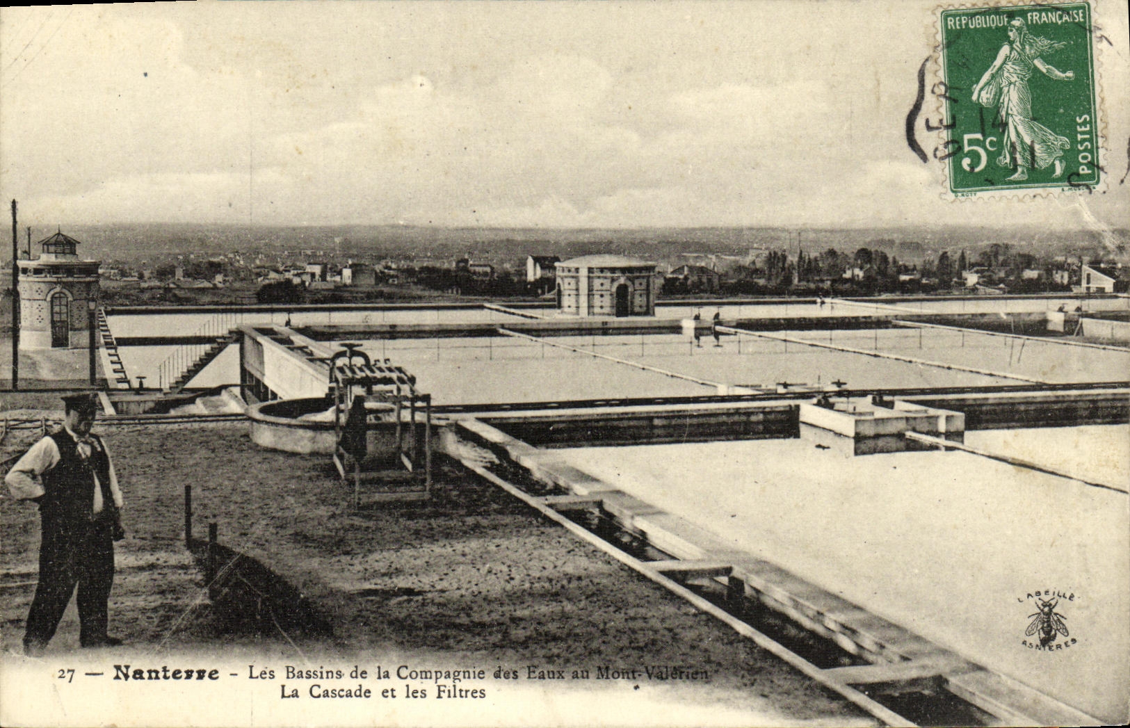 Los lavabos de Nanterre de la POSTAL de la VENDIMIA de la Agua compania al Vlaerien montan la cascada y los filtros