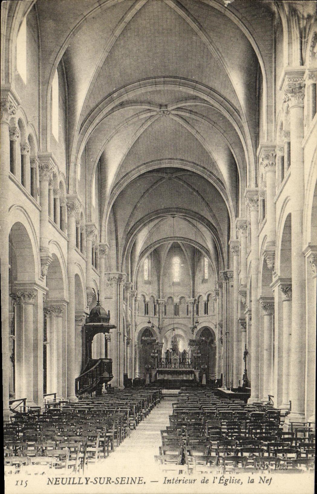 VINTAGE POSTCARD Neuilly sur Seine Interior of L Church