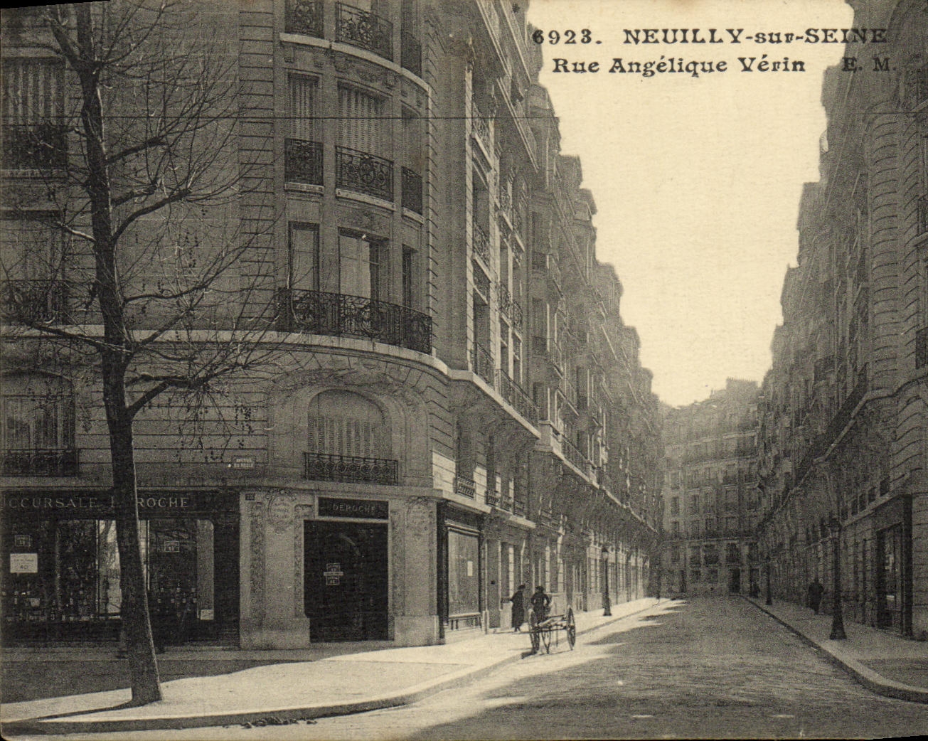 CPA Neuilly Sur Seine Rue Angelique Verin