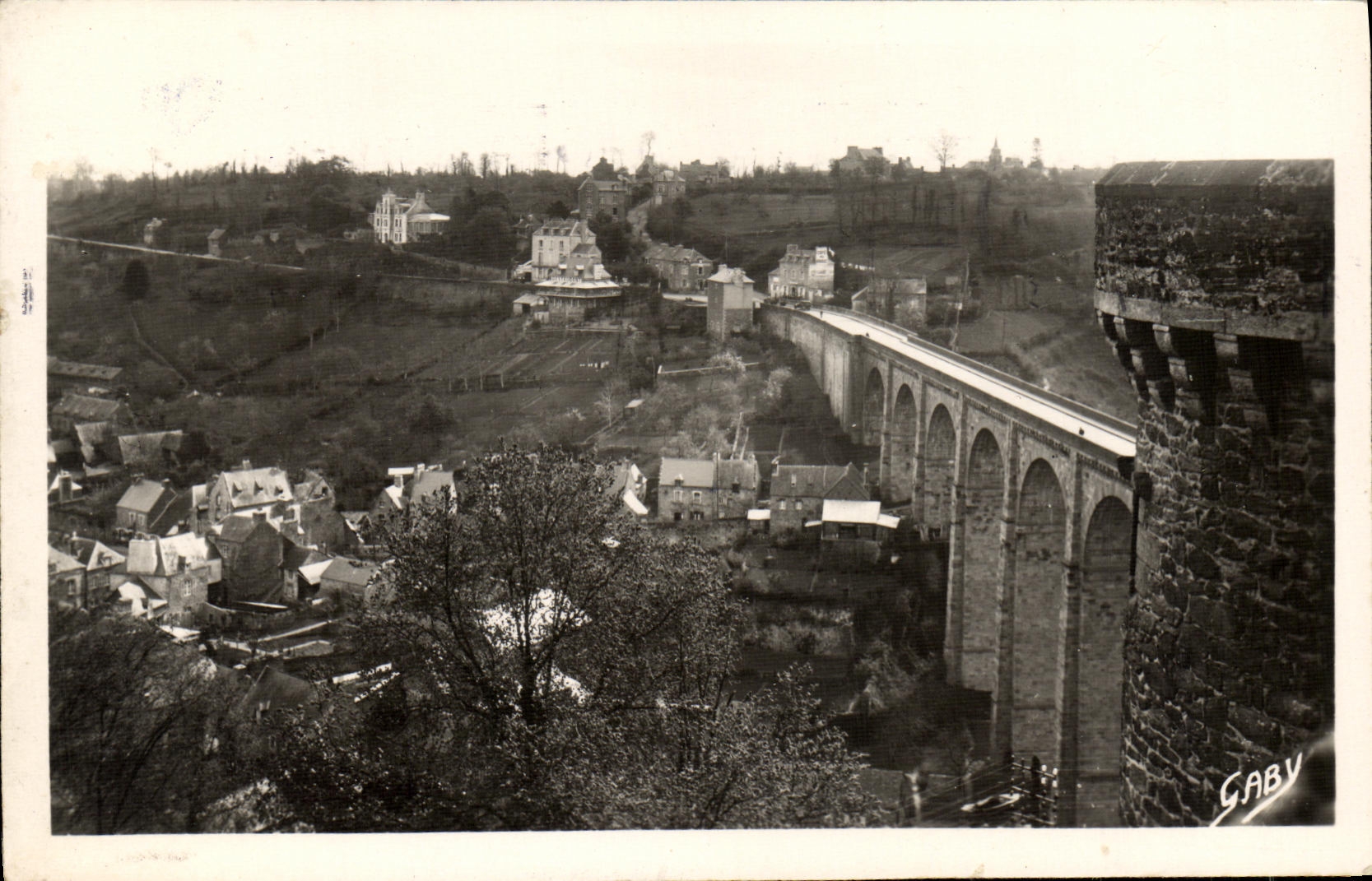 VINTAGE POSTCARD Dinan the viaduct and the Valley